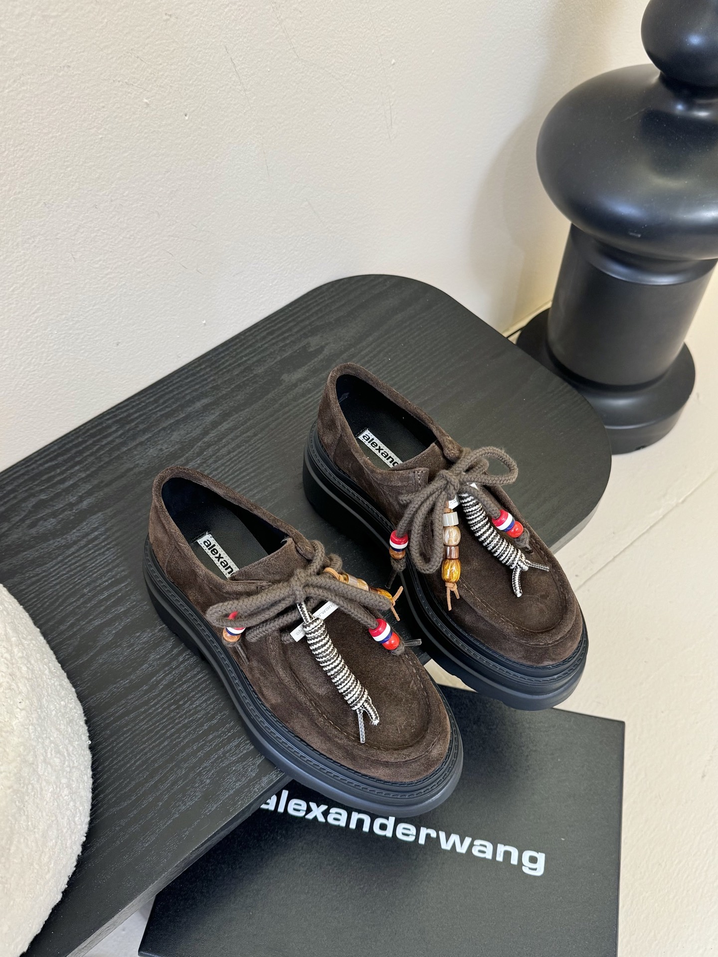 
Alexander Wan*  aw carter亚历山大王 松糕厚底乐福鞋 

Jennie 大王这