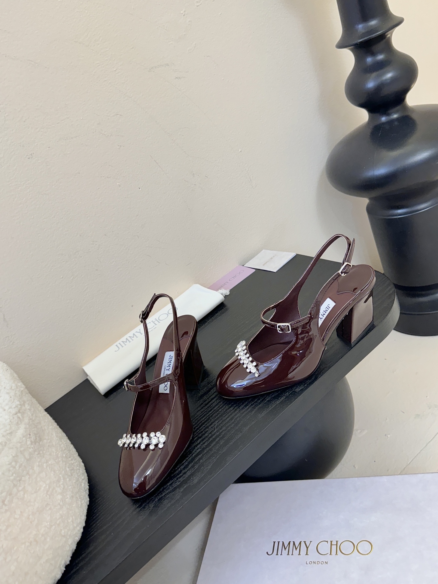 Jimmy Choo｜周仰杰新品方头凉鞋！🔥超级仙的一款啊！美得让人窒息 超闪昂贵施华洛世奇水晶钻 bl