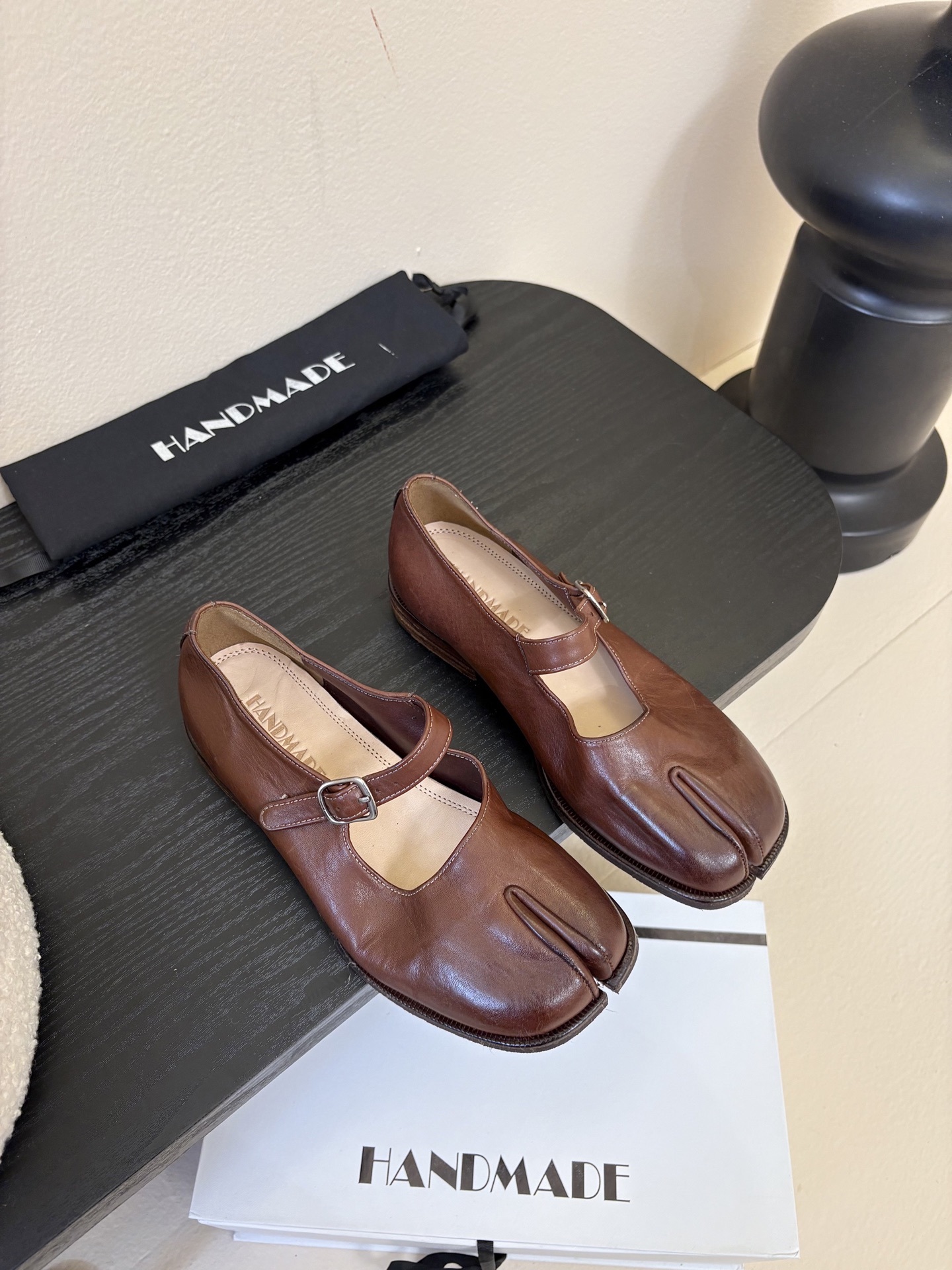顶级HANDMADE独家新品最高版本买手代购1:1完美复刻 平底凉鞋单鞋原版开模真皮鞋底 原版套楦鞋型很