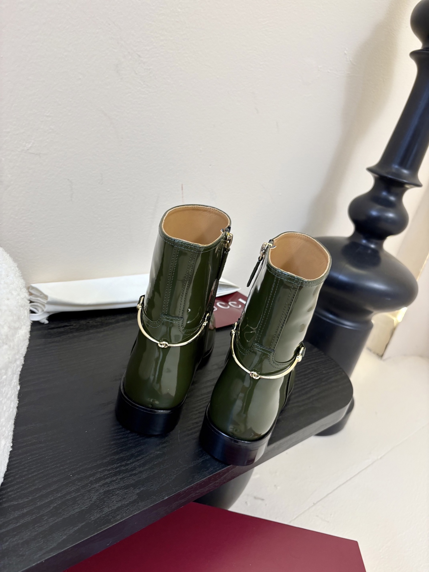 GUCCi古驰经典马衔扣靴子系列！走秀款！代购级👍牛皮开边珠皮靴，重工艺所有制作整个做工与原版一致！经典