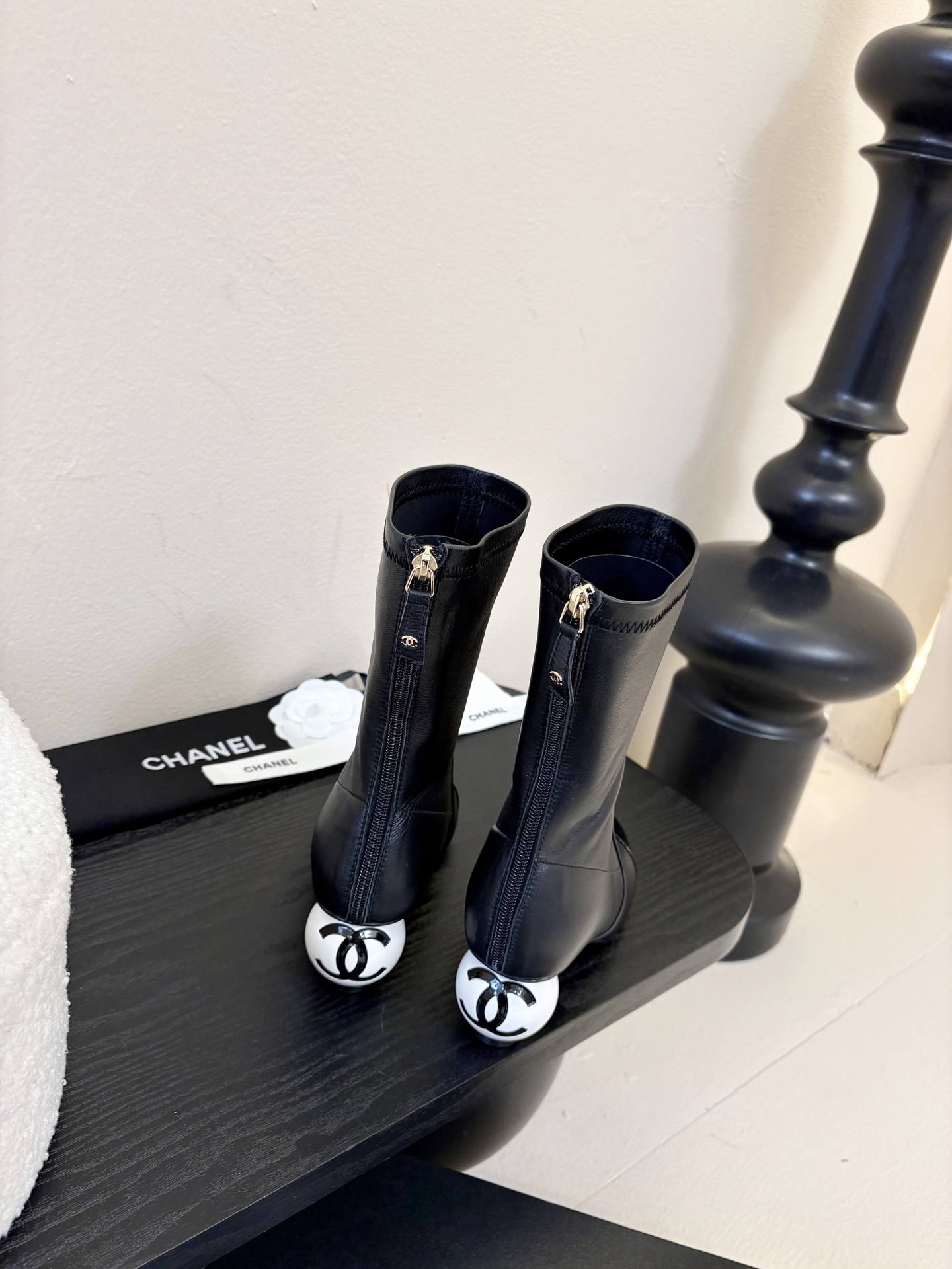 CHANEL｜小香秋冬经典款弹力靴全网最好穿的一款靴子脚感很舒适 皮质超级柔软尤其颜色主打秋冬它的出现就