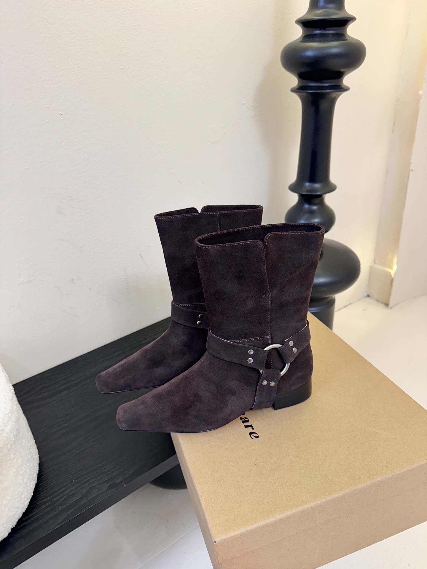 韩国🇰🇷shop weare麂皮靴鞋面高丝光小牛麂皮&小牛皮，内里水染牛皮，意大利真皮大底，真皮包鞋跟，