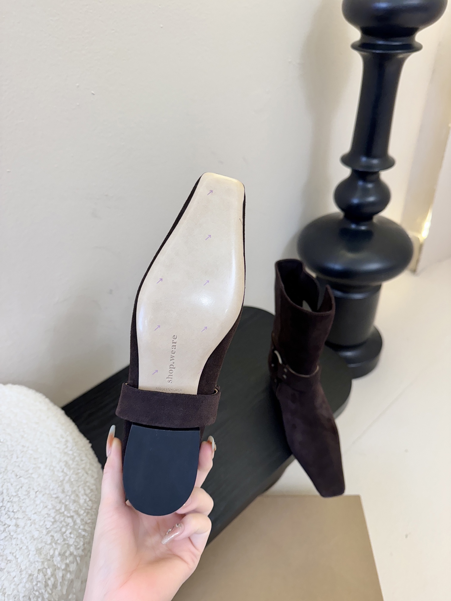 韩国🇰🇷shop weare麂皮靴鞋面高丝光小牛麂皮&小牛皮，内里水染牛皮，意大利真皮大底，真皮包鞋跟，