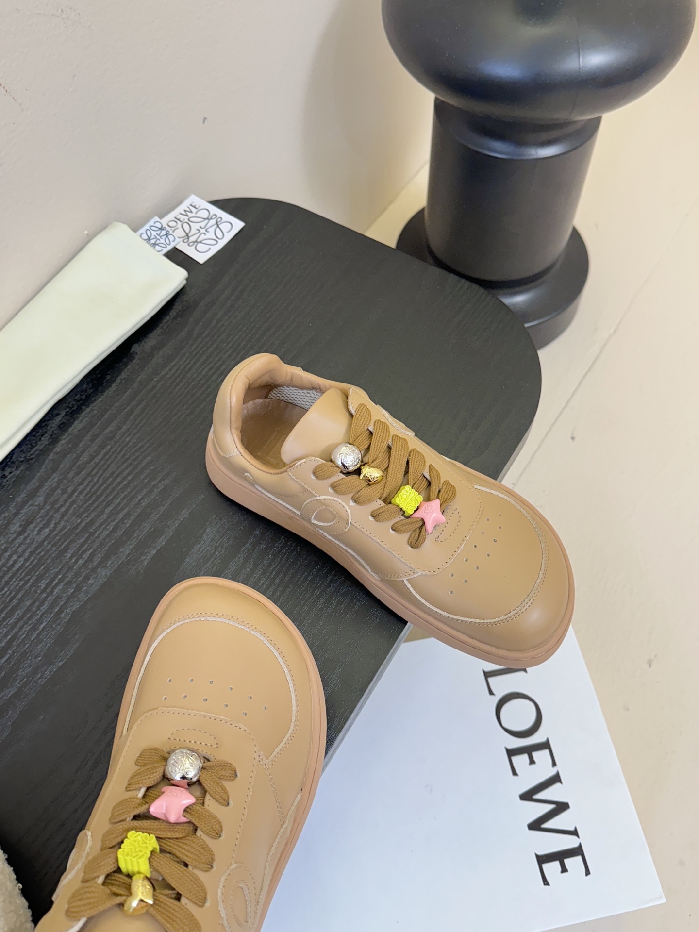 男款➕10LOEWE 罗意威 25ss秋冬 情侣款 新款Jambo板鞋绑带复古英伦风小白鞋休闲鞋 市场高