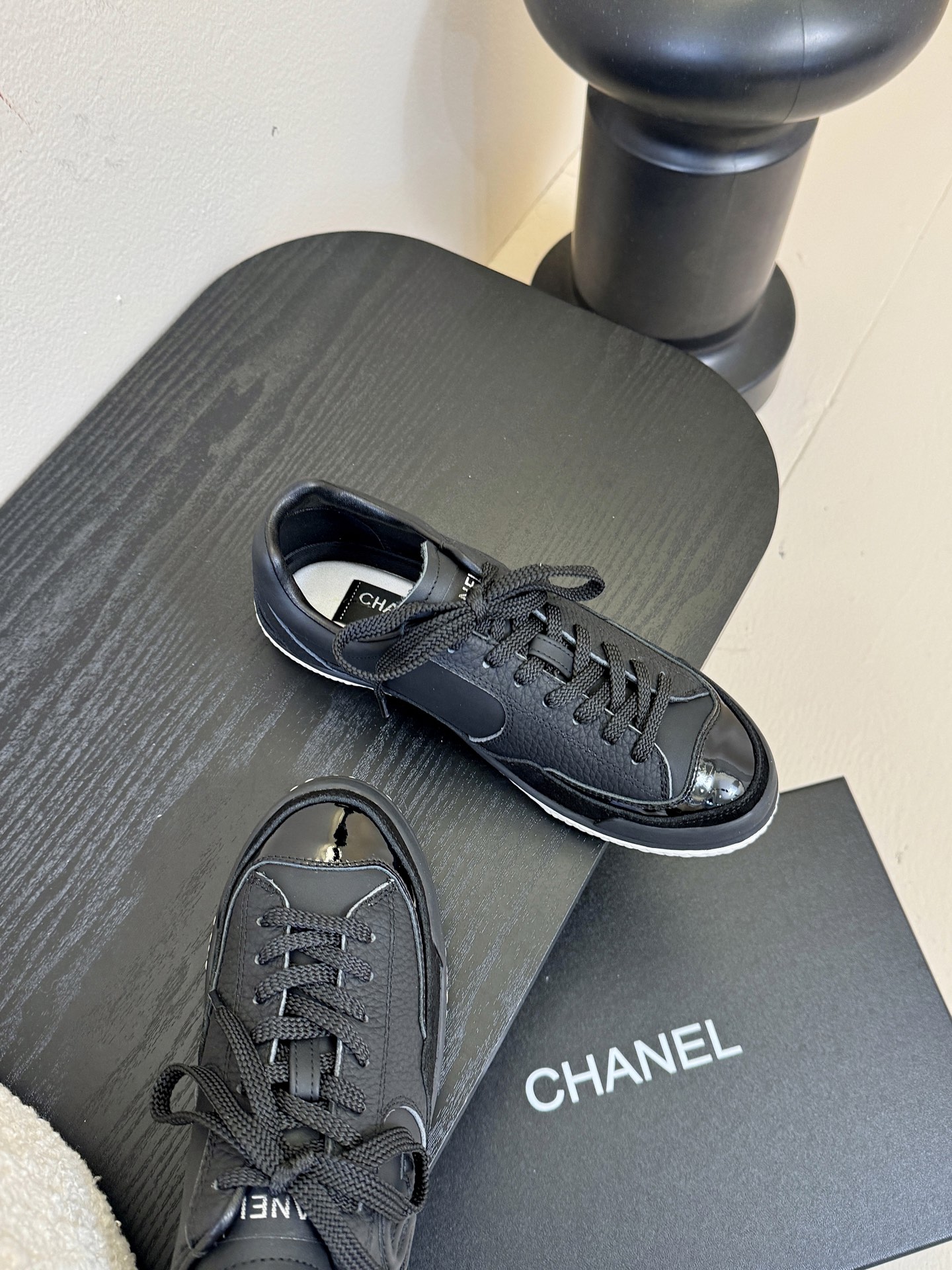 CHANEL/香奈儿休闲运动鞋2025新款小香风麂皮圆头熊猫厚底运动鞋时尚增高鞋休闲鞋面料：进口牛皮内里