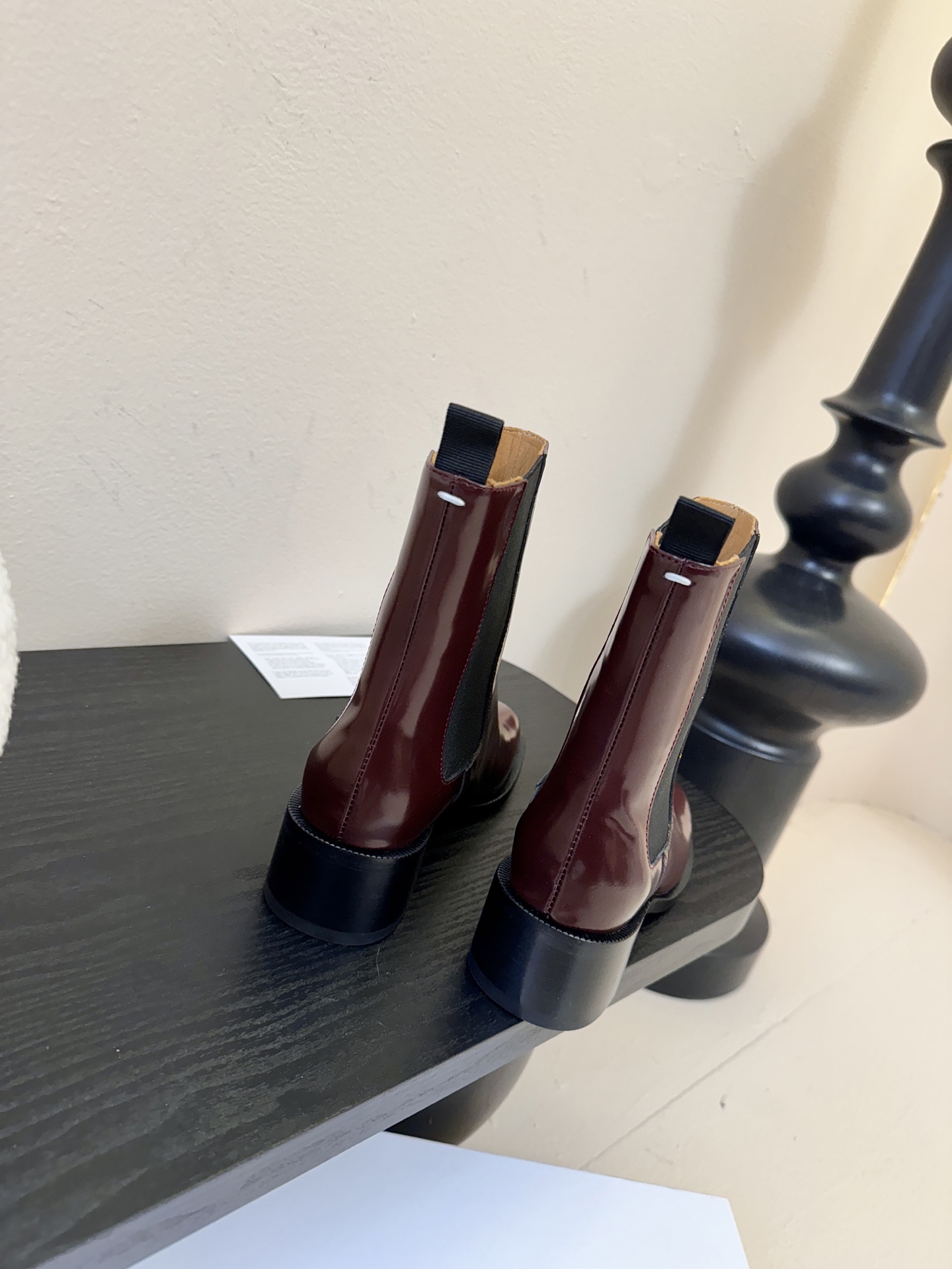 MM6经典分指短靴 丑萌丑萌的百搭舒适型，简洁又特别的款式，上脚别致穿搭率高.进口小牛皮面&进口开边珠牛