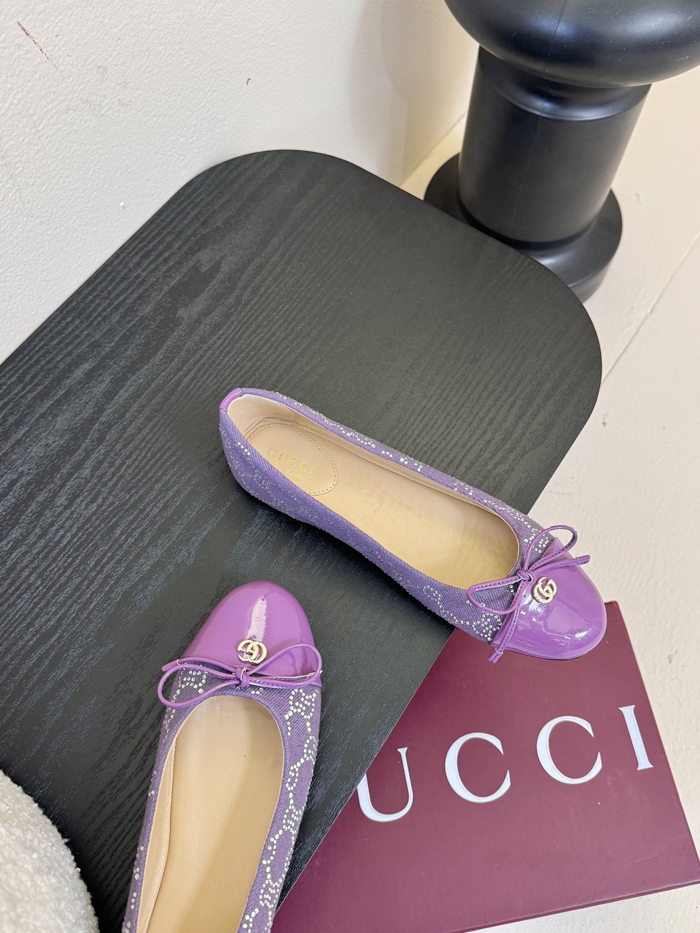 GuCC高端精品 2025海外早秋系列新品🆕平跟钻石V纹刺绣内底芭蕾鞋蝴蝶结小双G扣新款小圆头单鞋🔥经典