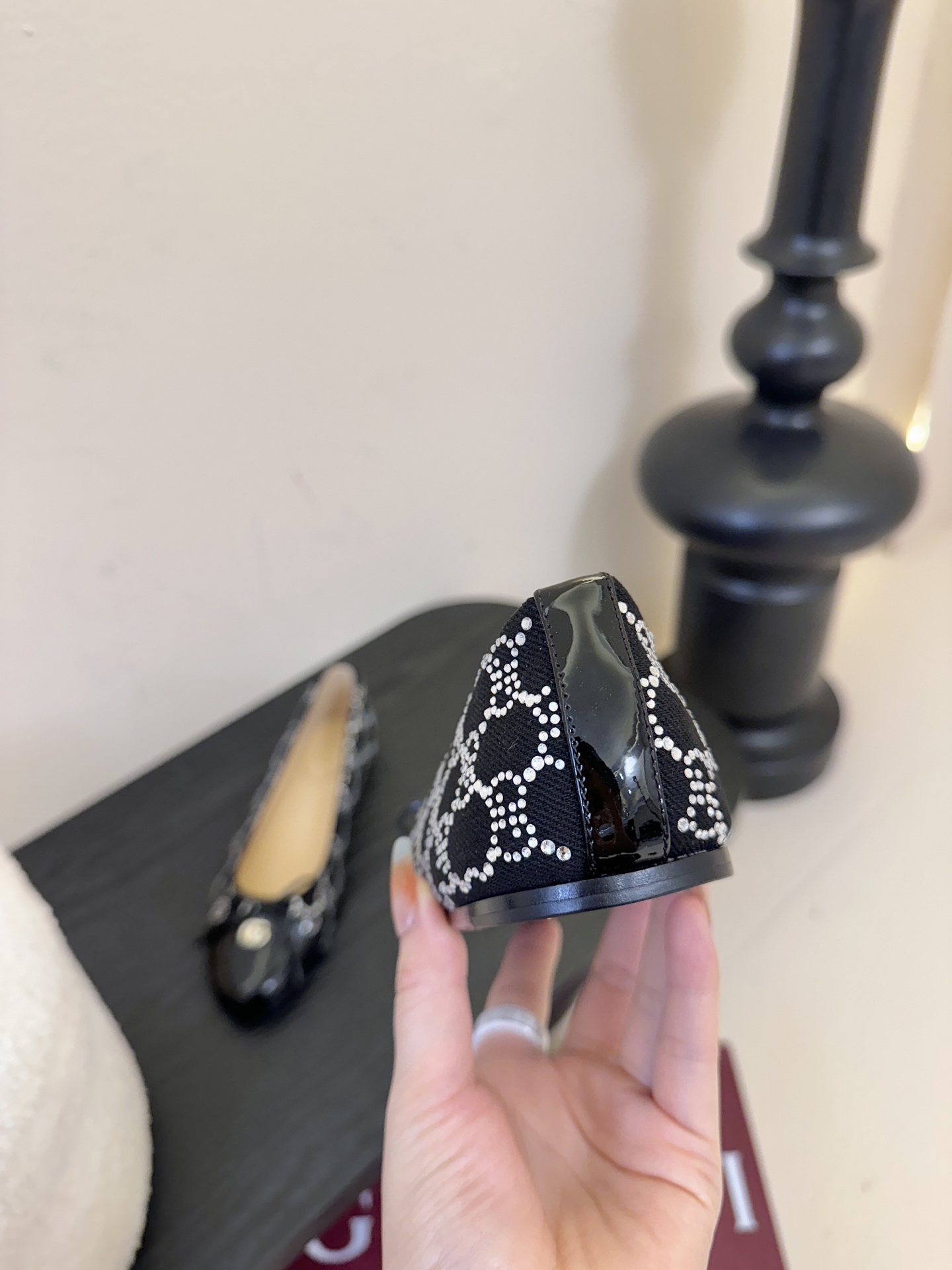 GuCC高端精品 2025海外早秋系列新品🆕平跟钻石V纹刺绣内底芭蕾鞋蝴蝶结小双G扣新款小圆头单鞋🔥经典