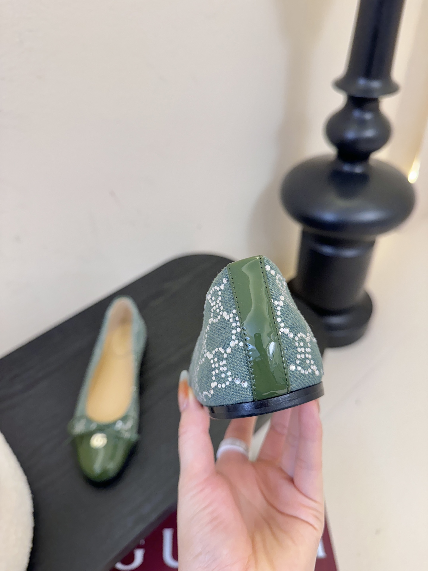 GuCC高端精品 2025海外早秋系列新品🆕平跟钻石V纹刺绣内底芭蕾鞋蝴蝶结小双G扣新款小圆头单鞋🔥经典