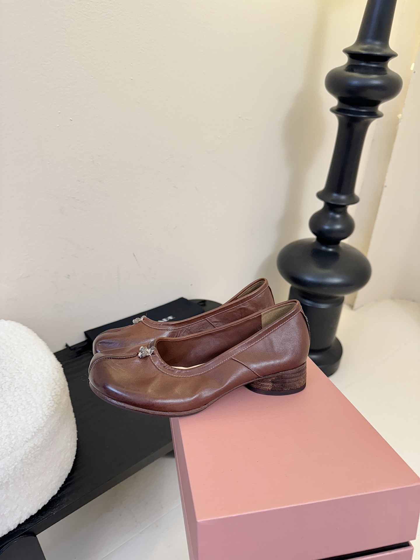 顶级 带根HANDMADE独家新品最高版本买手代购1:1完美复刻 平底凉鞋单鞋原版开模真皮鞋底 原版套楦