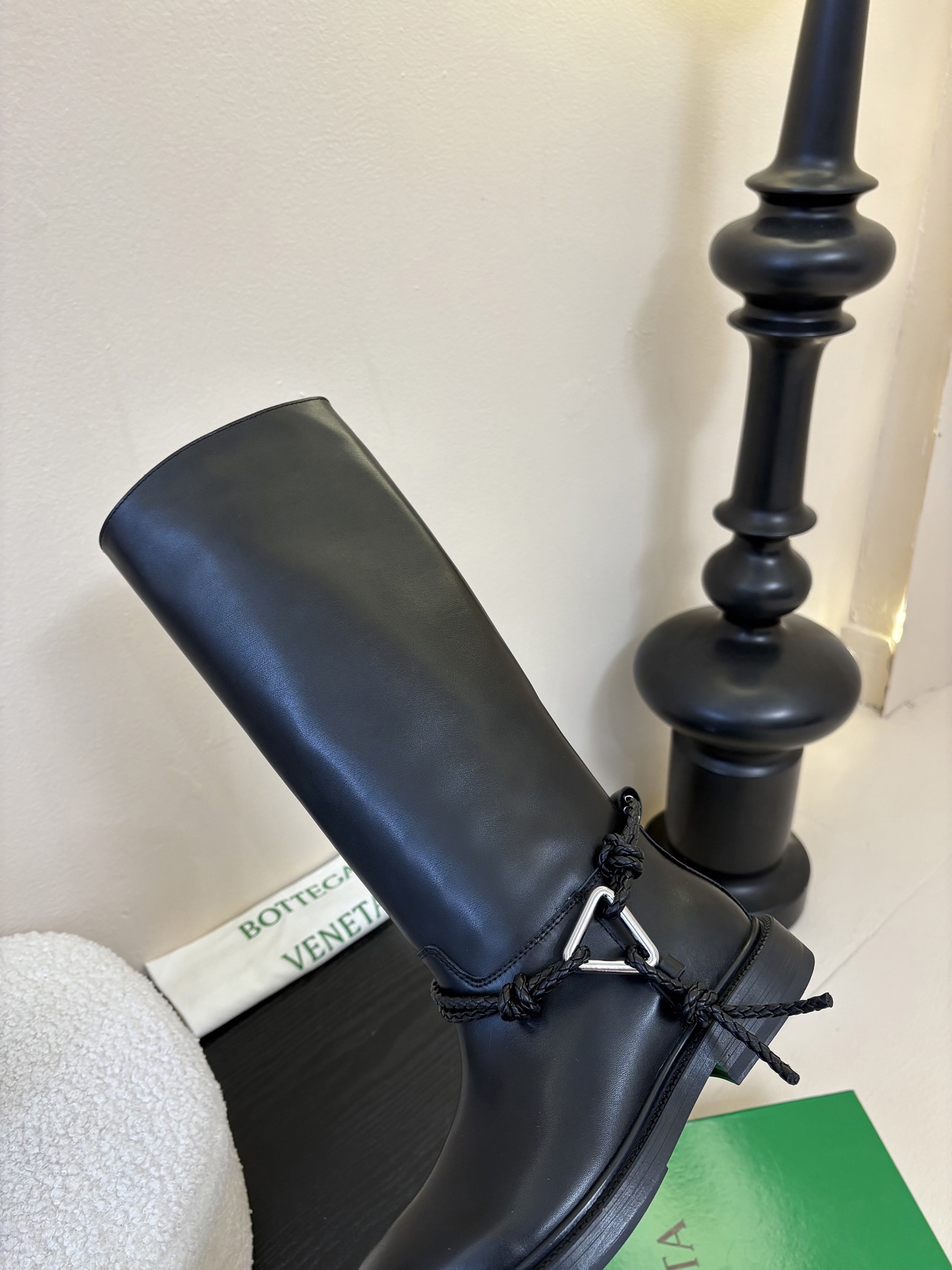 Bottega Veneta BV一脚蹬时尚 短靴 骑士靴太酷了 一眼就爱上，这双绳结靴必须锁死经典绳结