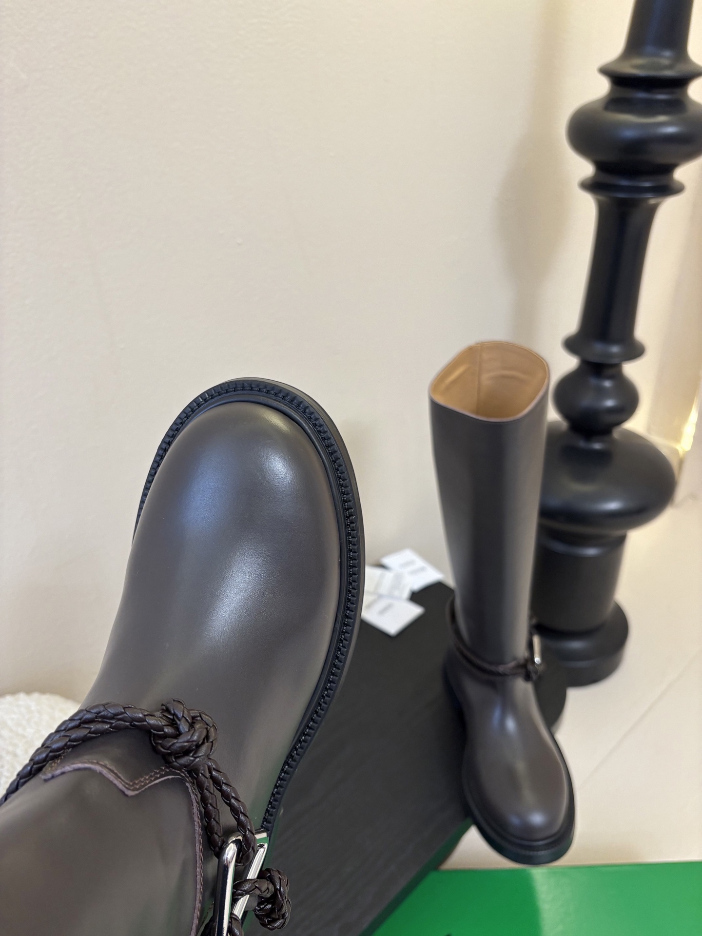 Bottega Veneta BV一脚蹬时尚 短靴 骑士靴太酷了 一眼就爱上，这双绳结靴必须锁死经典绳结