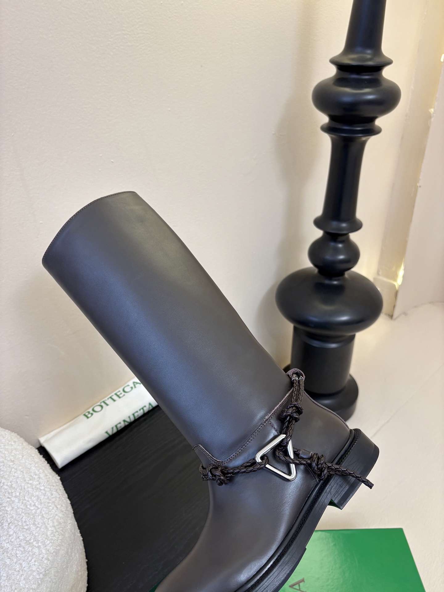 Bottega Veneta BV一脚蹬时尚 短靴 骑士靴太酷了 一眼就爱上，这双绳结靴必须锁死经典绳结