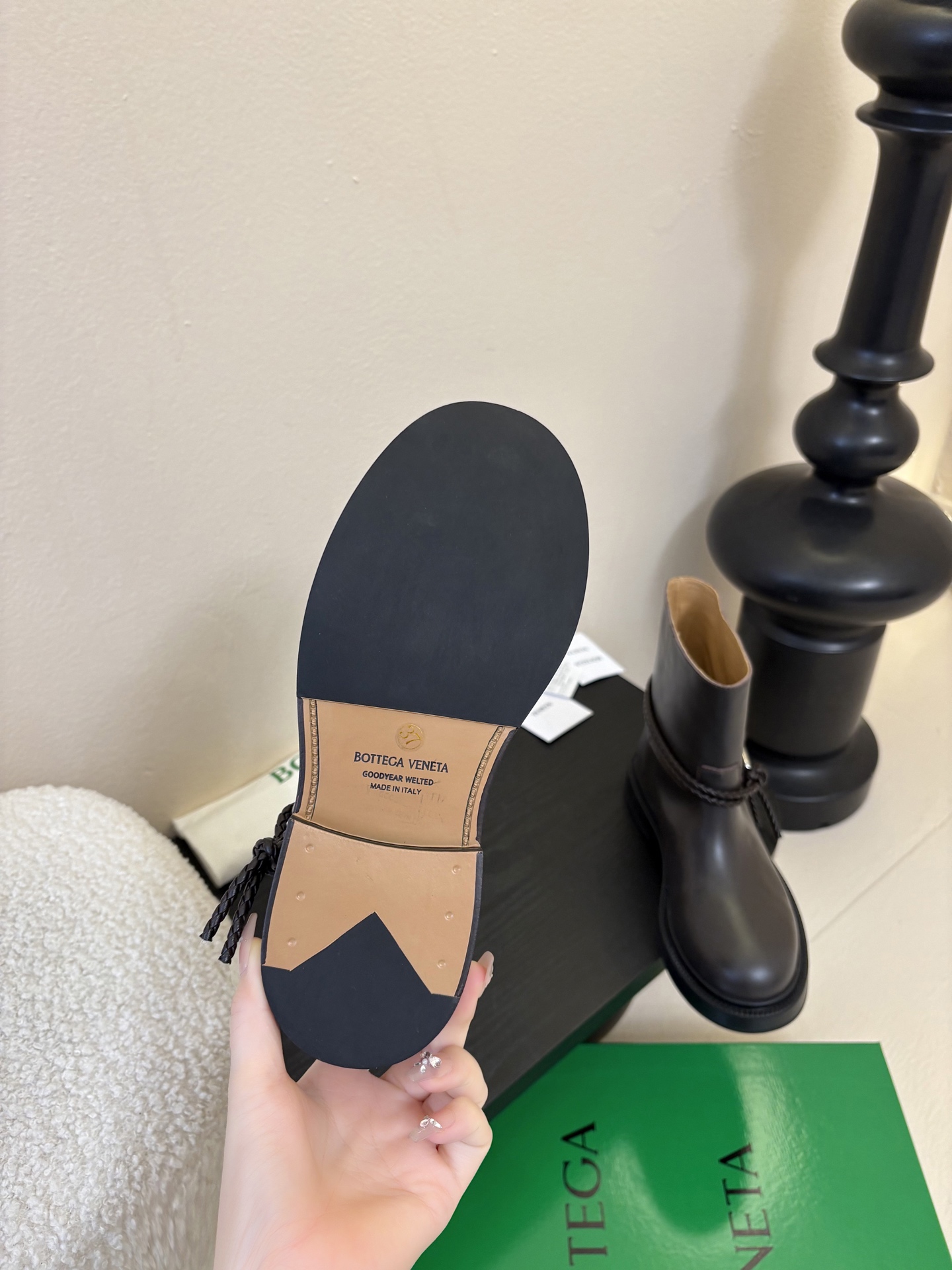 Bottega Veneta BV一脚蹬时尚 短靴 骑士靴太酷了 一眼就爱上，这双绳结靴必须锁死经典绳结