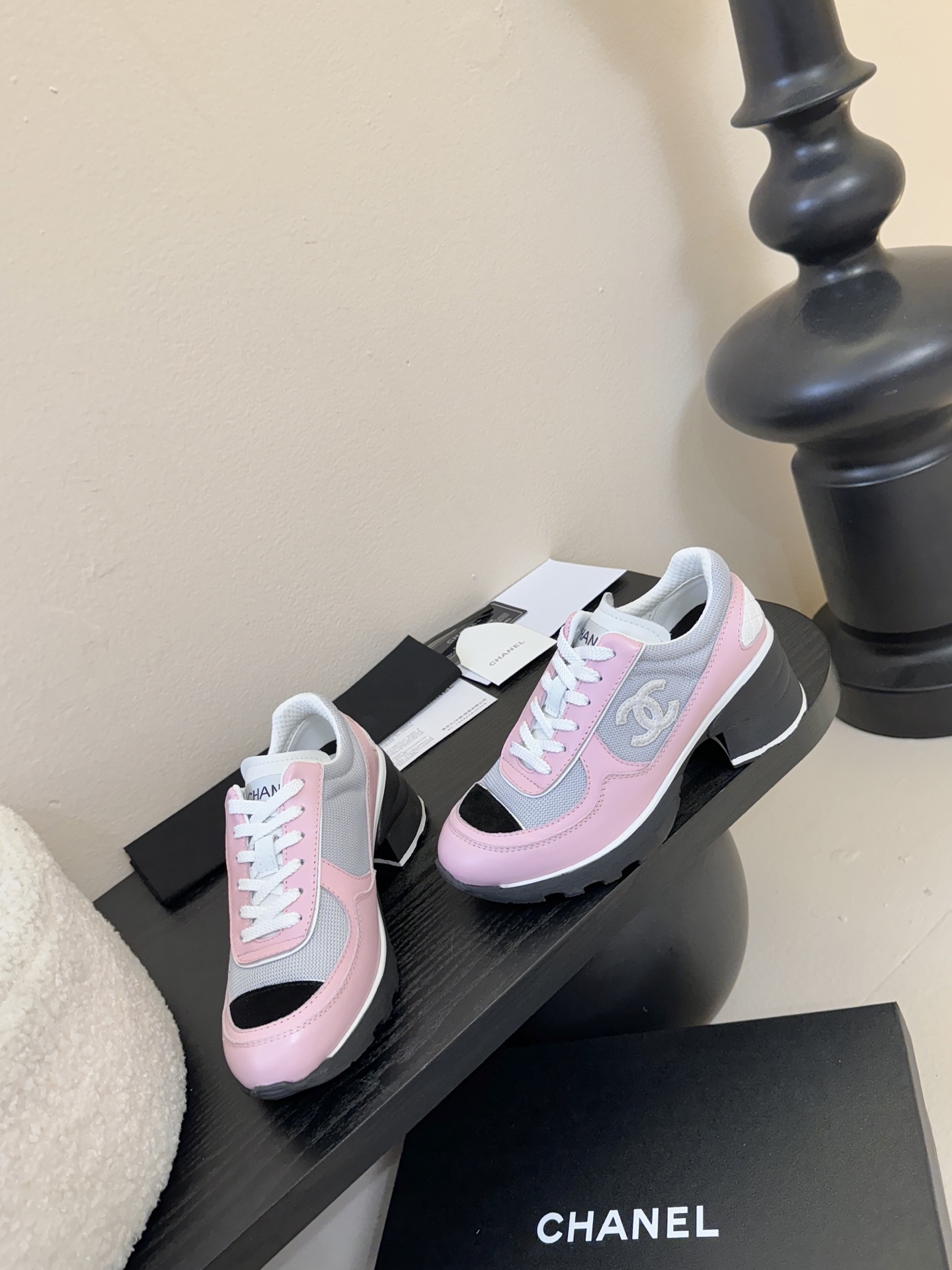 Chanl 香奈儿25k秋冬新款高跟拼色休闲运动鞋 奇奇怪怪 丑萌丑萌 专柜断货王 各大博主社交日推款，