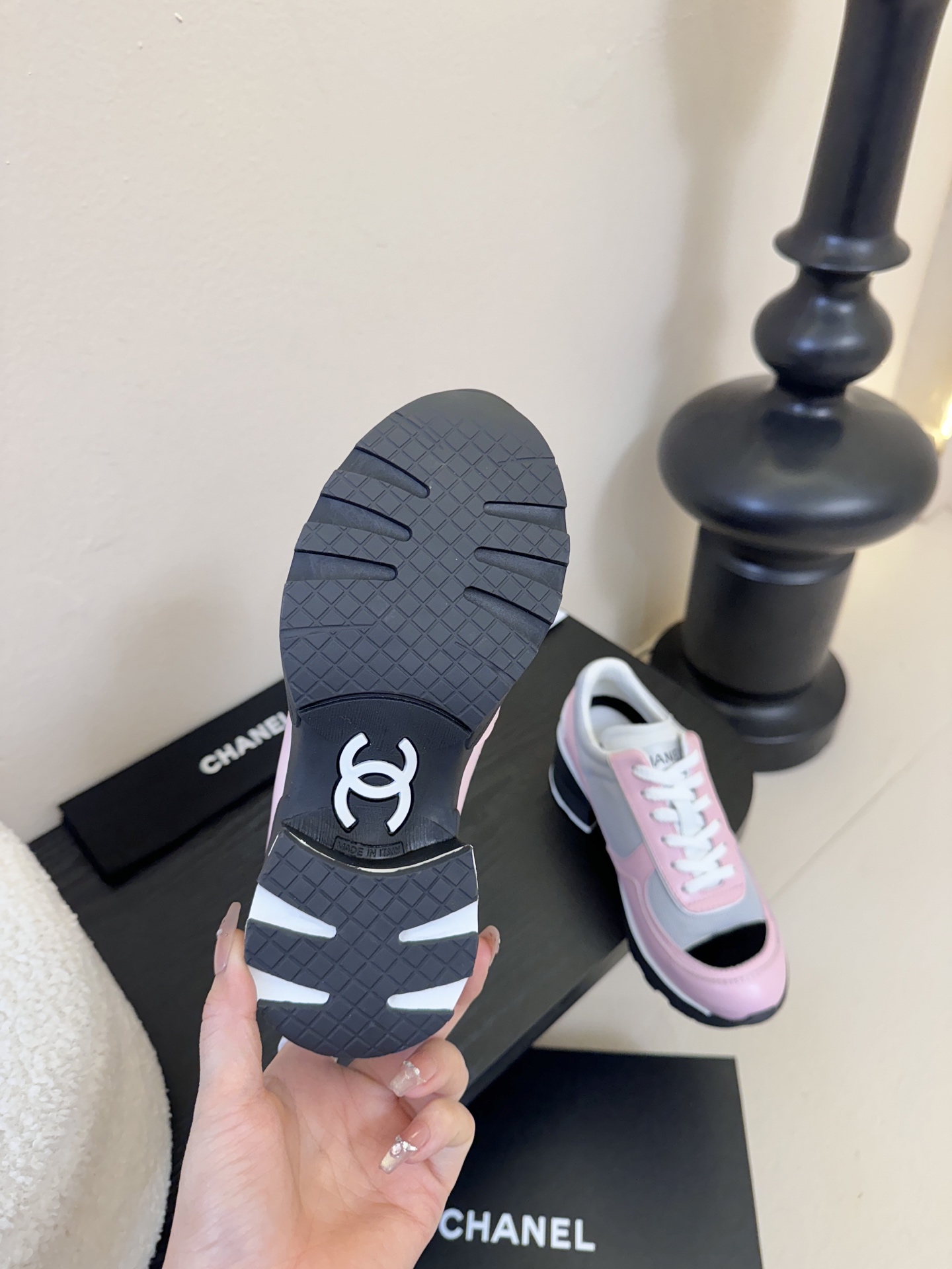 Chanl 香奈儿25k秋冬新款高跟拼色休闲运动鞋 奇奇怪怪 丑萌丑萌 专柜断货王 各大博主社交日推款，