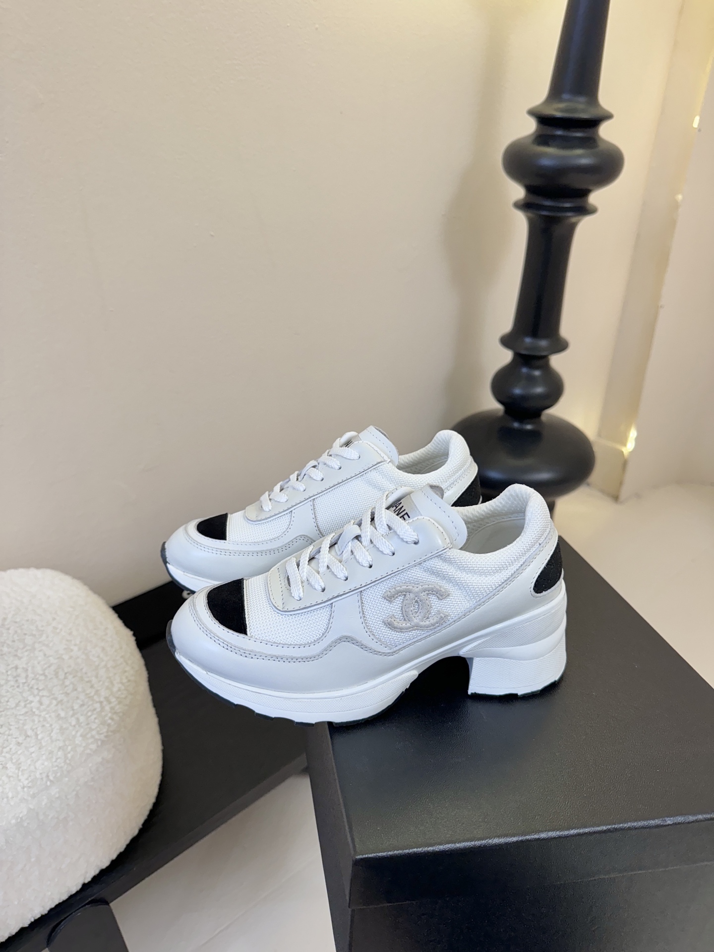 Chanl 香奈儿25k秋冬新款高跟拼色休闲运动鞋 奇奇怪怪 丑萌丑萌 专柜断货王 各大博主社交日推款，