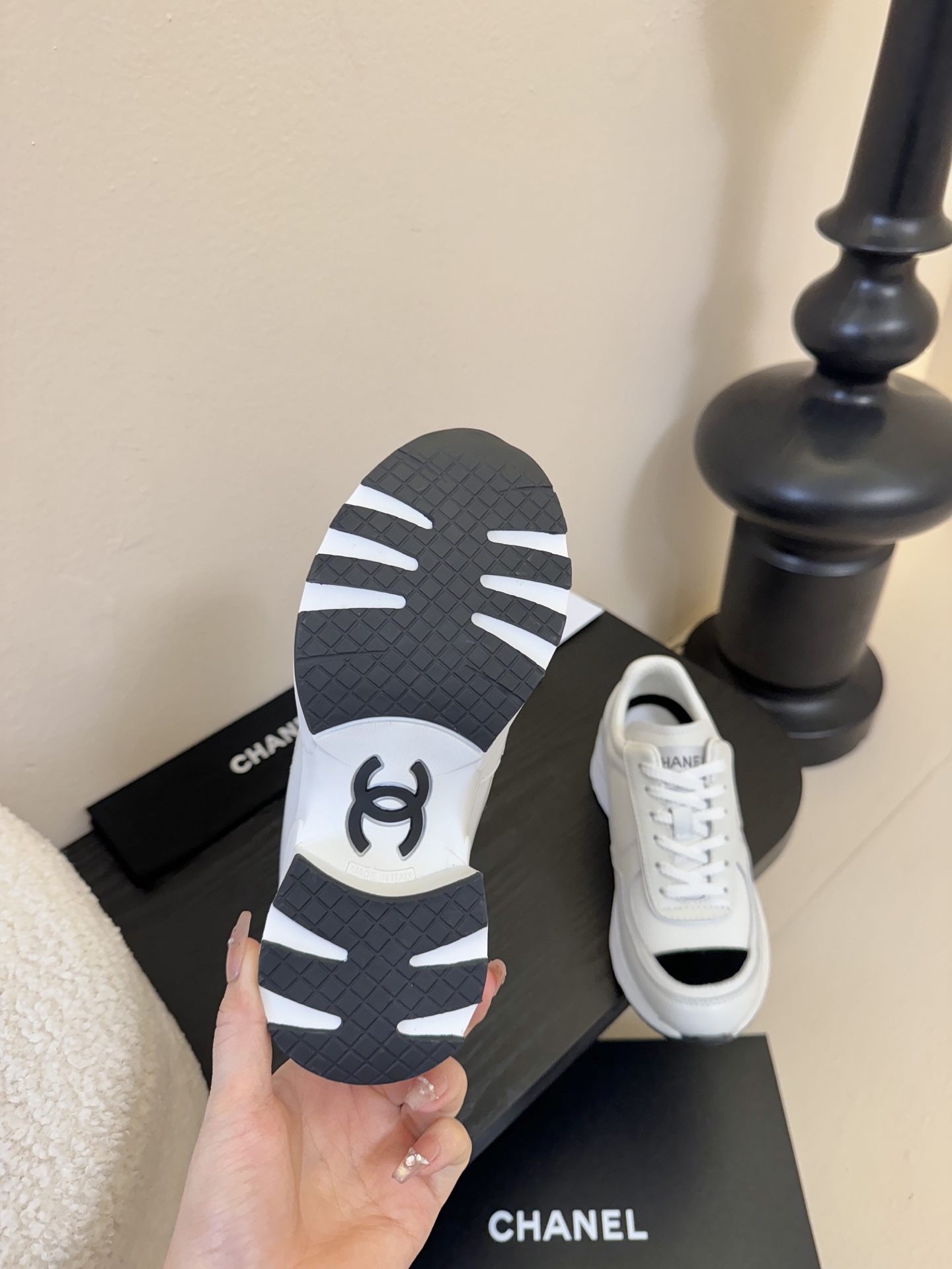 Chanl 香奈儿25k秋冬新款高跟拼色休闲运动鞋 奇奇怪怪 丑萌丑萌 专柜断货王 各大博主社交日推款，