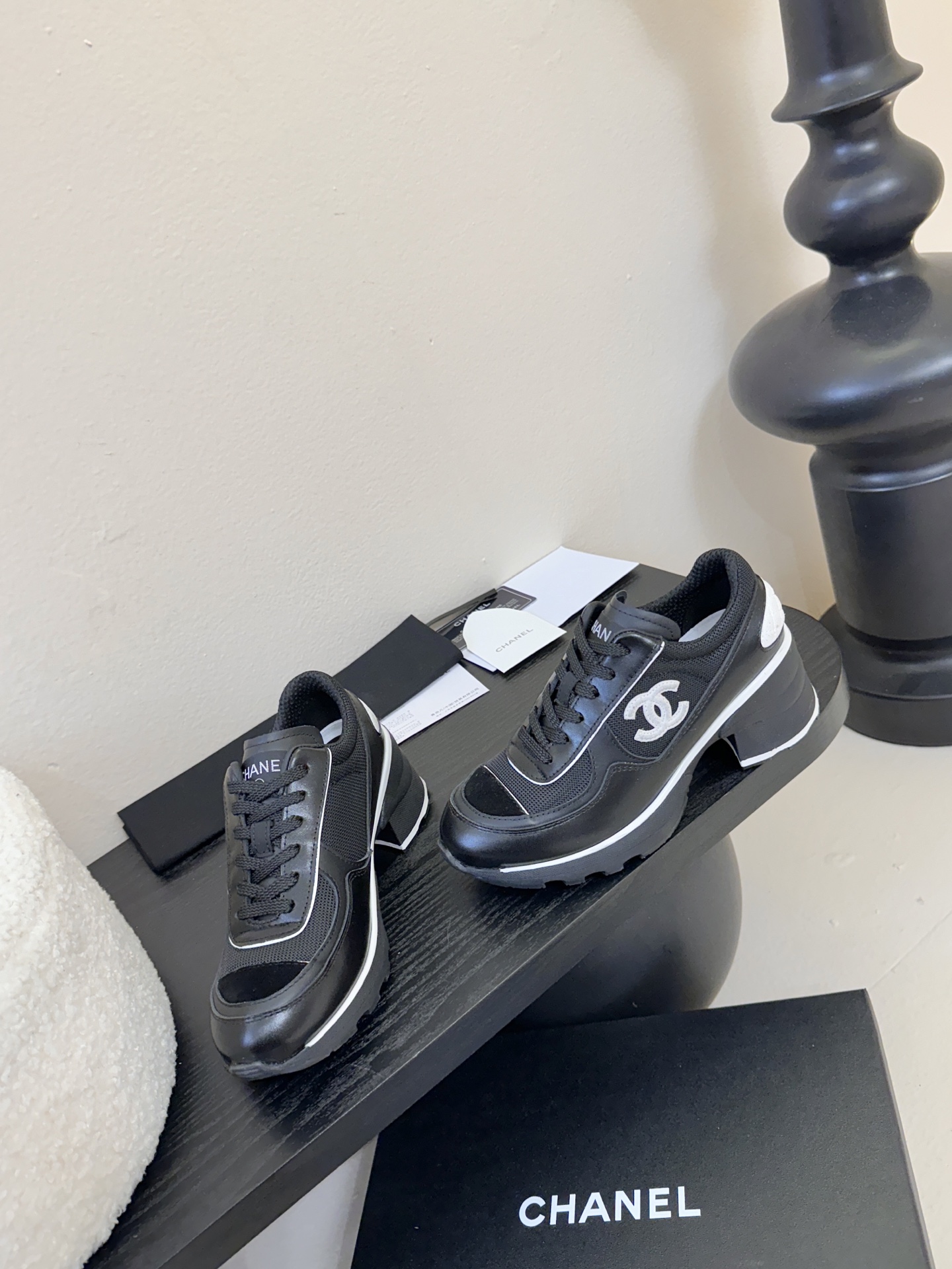 Chanl 香奈儿25k秋冬新款高跟拼色休闲运动鞋 奇奇怪怪 丑萌丑萌 专柜断货王 各大博主社交日推款，