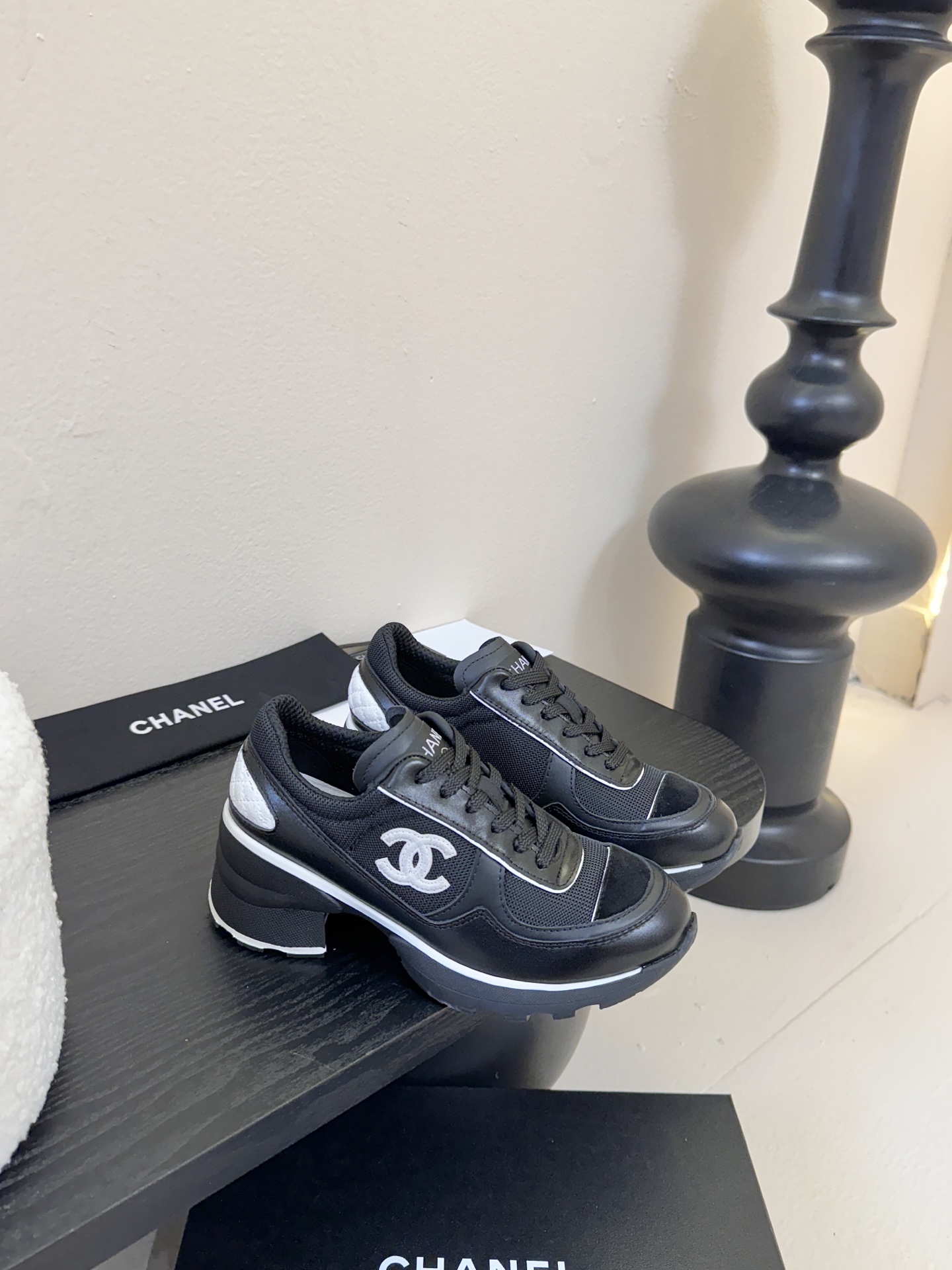 Chanl 香奈儿25k秋冬新款高跟拼色休闲运动鞋 奇奇怪怪 丑萌丑萌 专柜断货王 各大博主社交日推款，