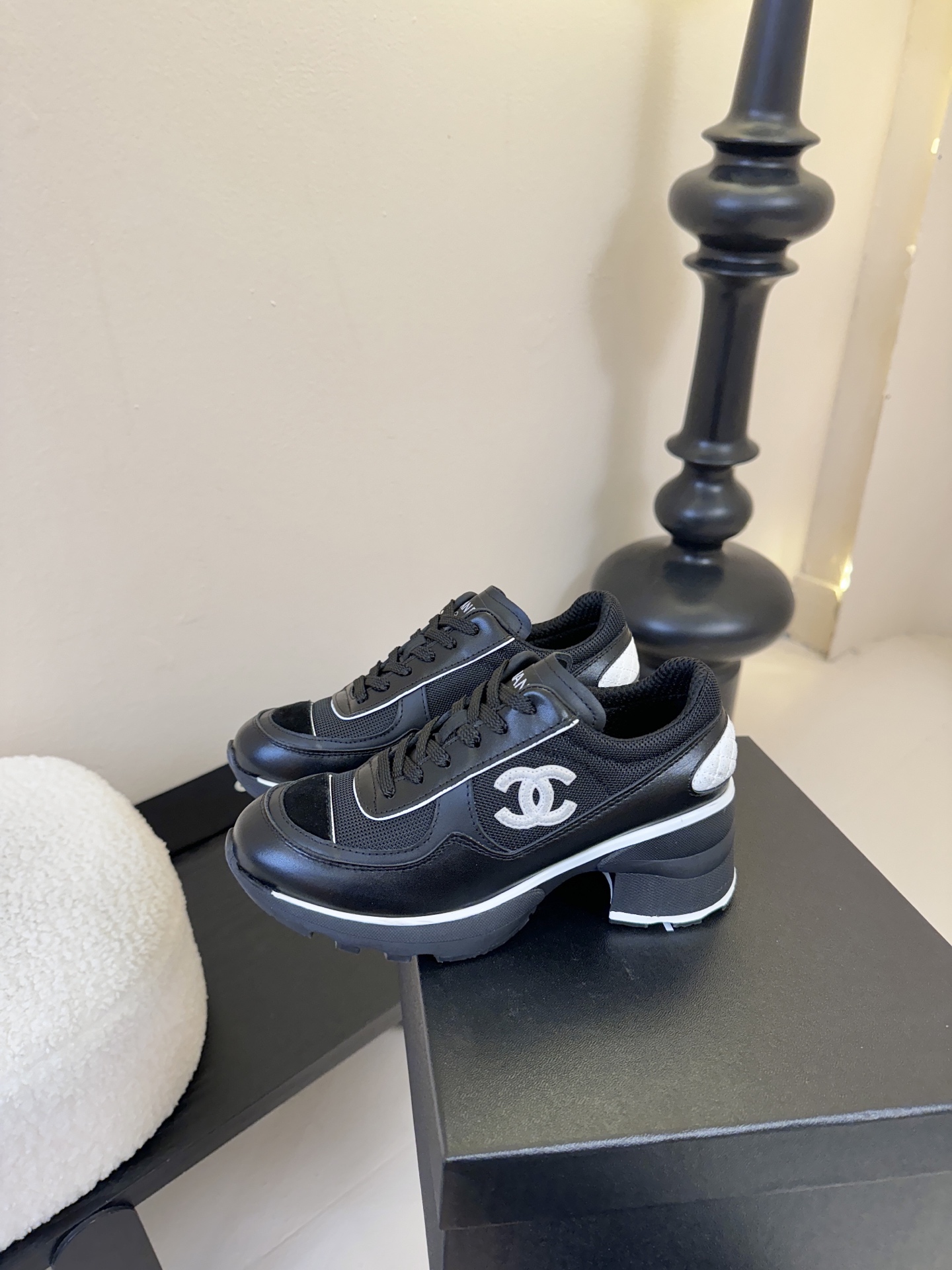 Chanl 香奈儿25k秋冬新款高跟拼色休闲运动鞋 奇奇怪怪 丑萌丑萌 专柜断货王 各大博主社交日推款，