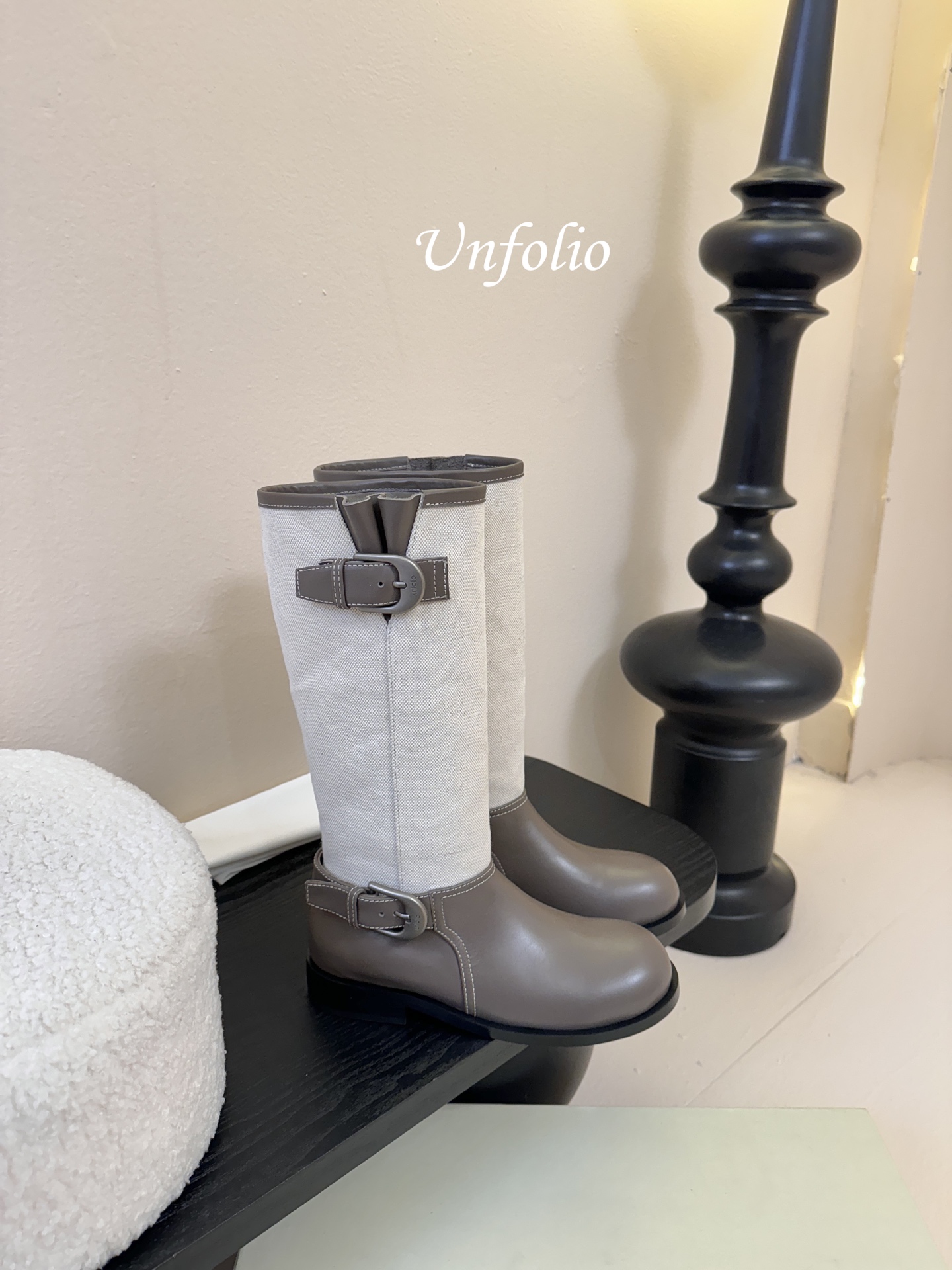UNFOLIO 秋冬新品unfolio这双长靴太会了 深浅棕拼接 复古又有层次 金属扣一搭 酷飒感直接拉