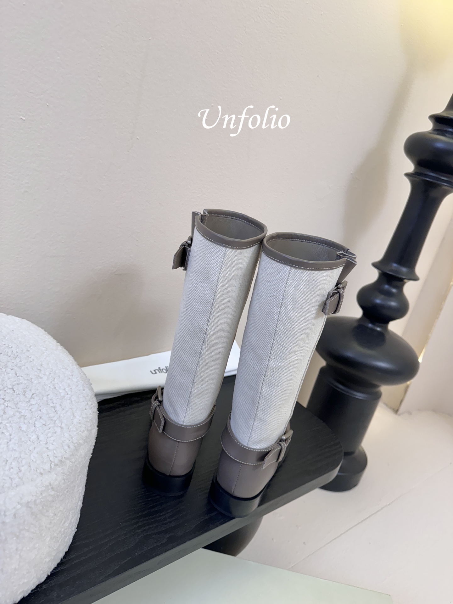 UNFOLIO 秋冬新品unfolio这双长靴太会了 深浅棕拼接 复古又有层次 金属扣一搭 酷飒感直接拉