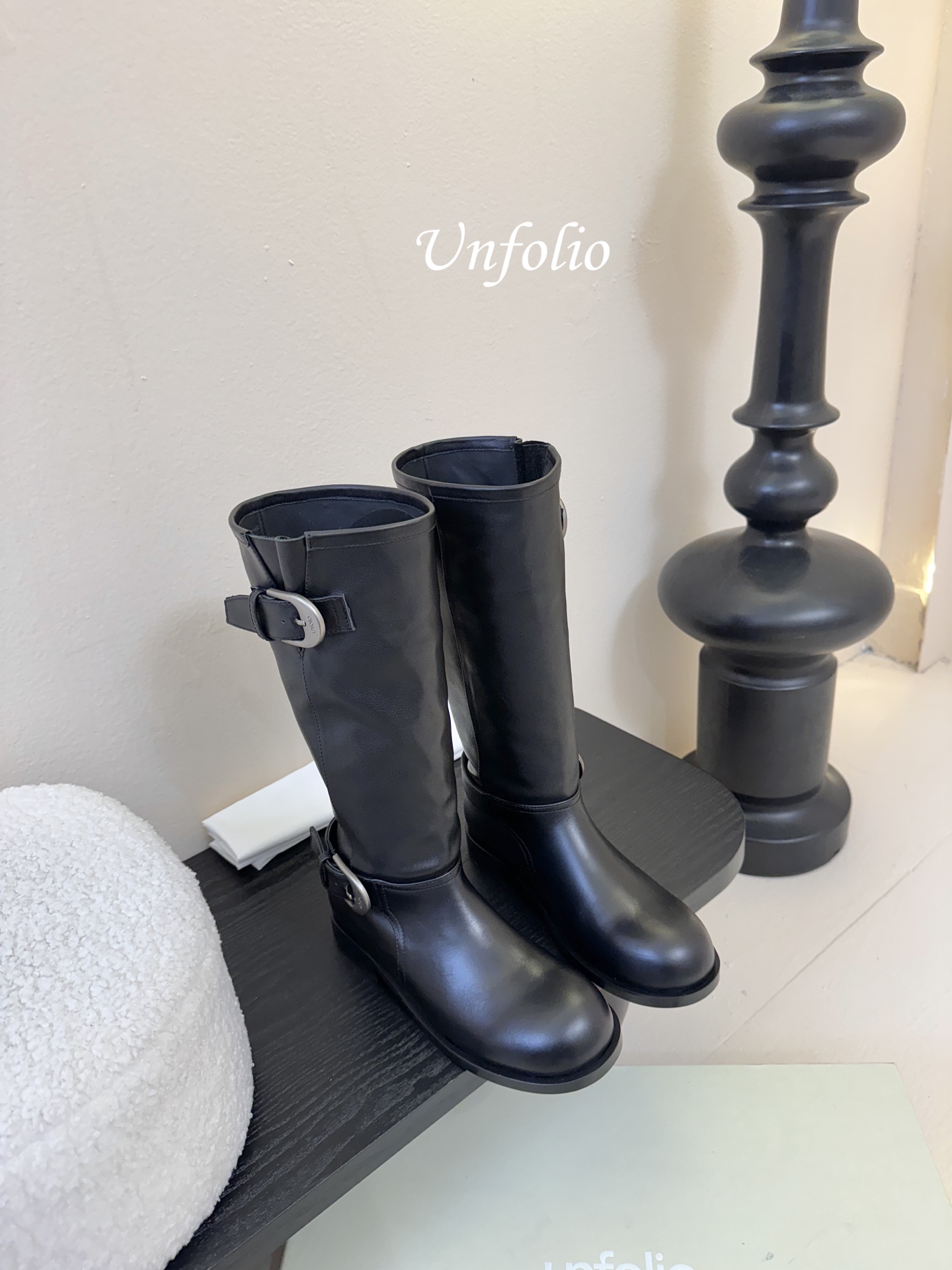 UNFOLIO 秋冬新品unfolio这双长靴太会了 深浅棕拼接 复古又有层次 金属扣一搭 酷飒感直接拉