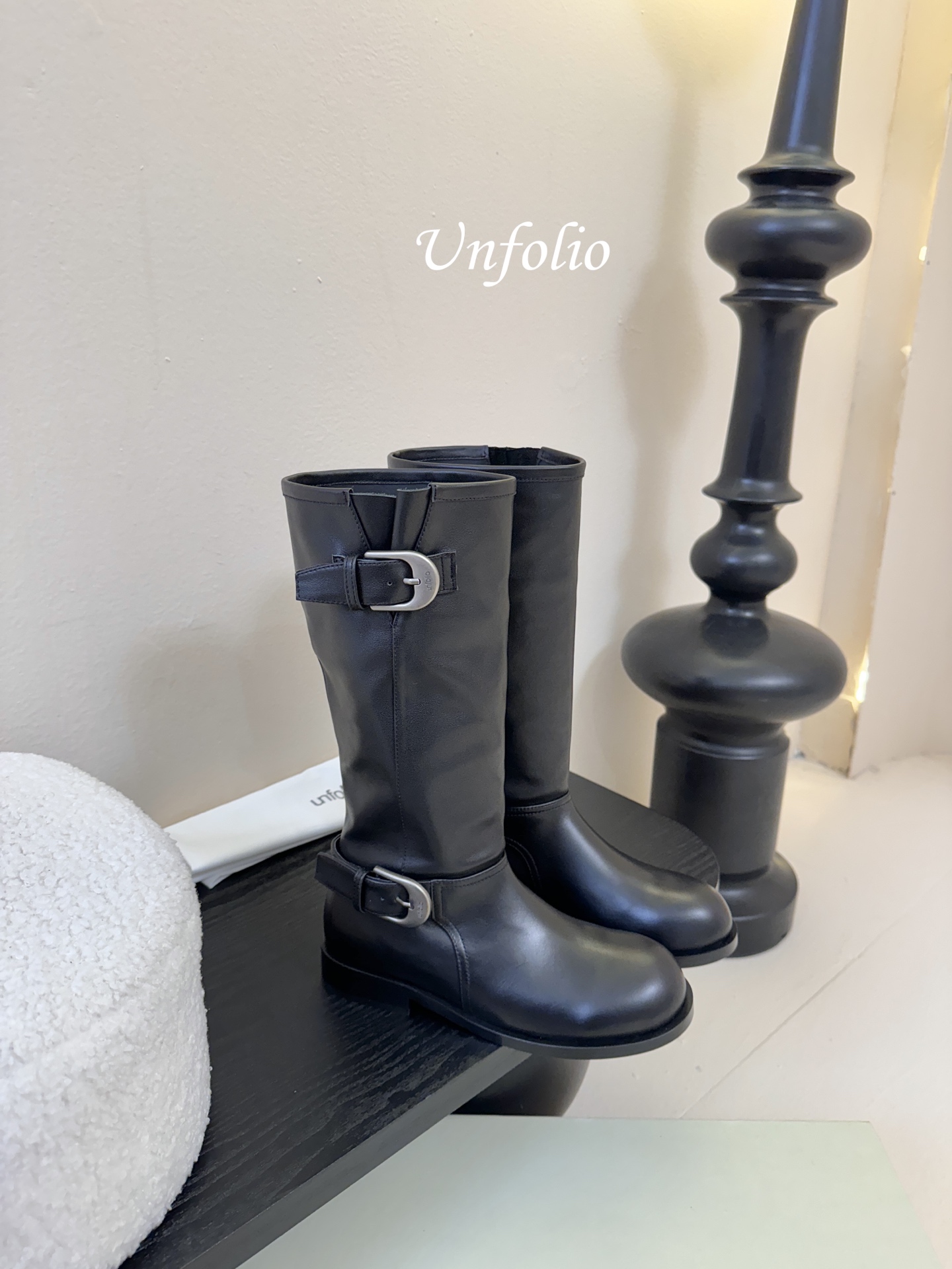 UNFOLIO 秋冬新品unfolio这双长靴太会了 深浅棕拼接 复古又有层次 金属扣一搭 酷飒感直接拉