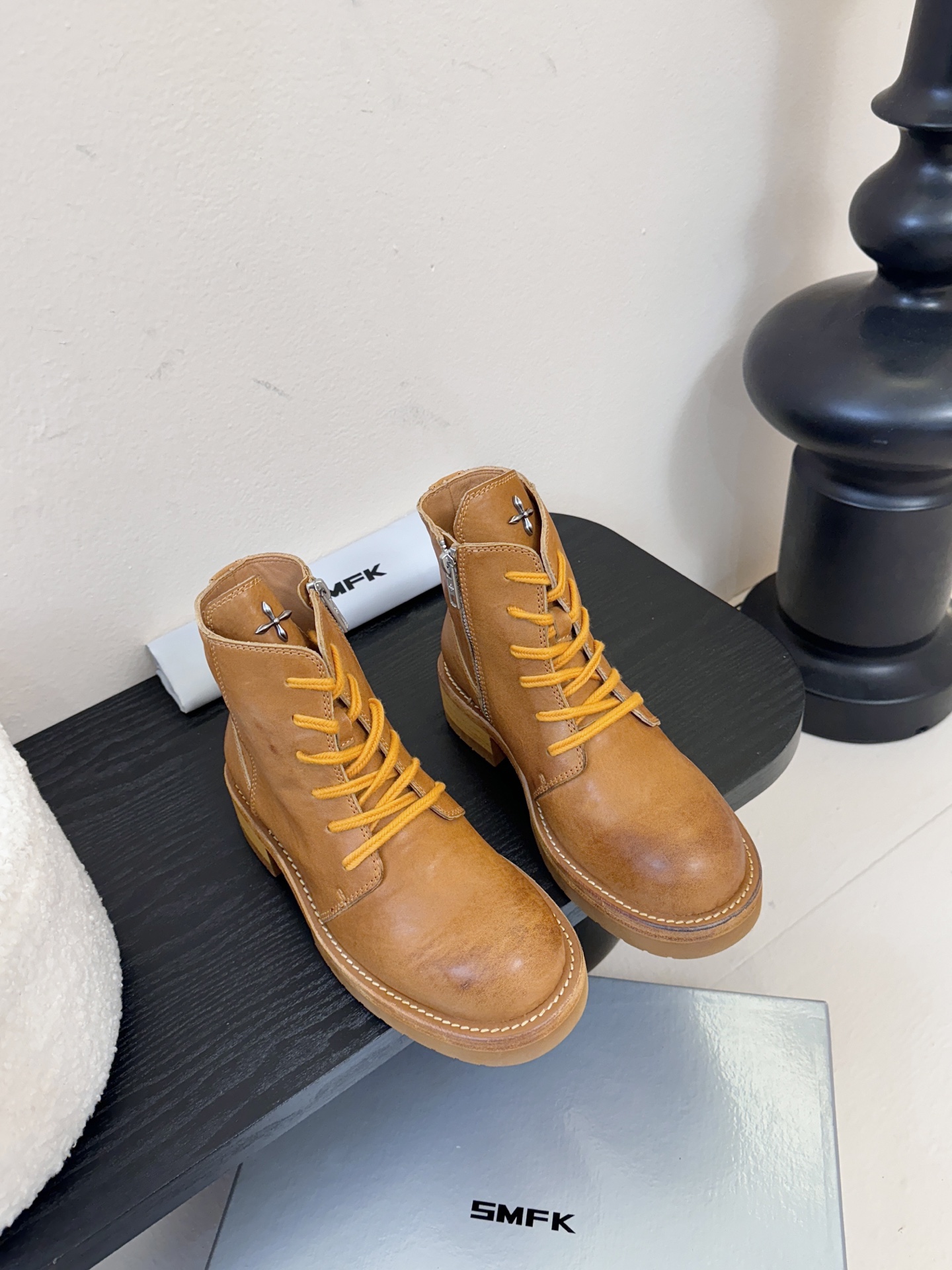 SMF* 野性起源固特异中筒靴RAGE野性手工的鞋履系列，传承延续经典鞋履制造工艺，从材料制作与挑选出发
