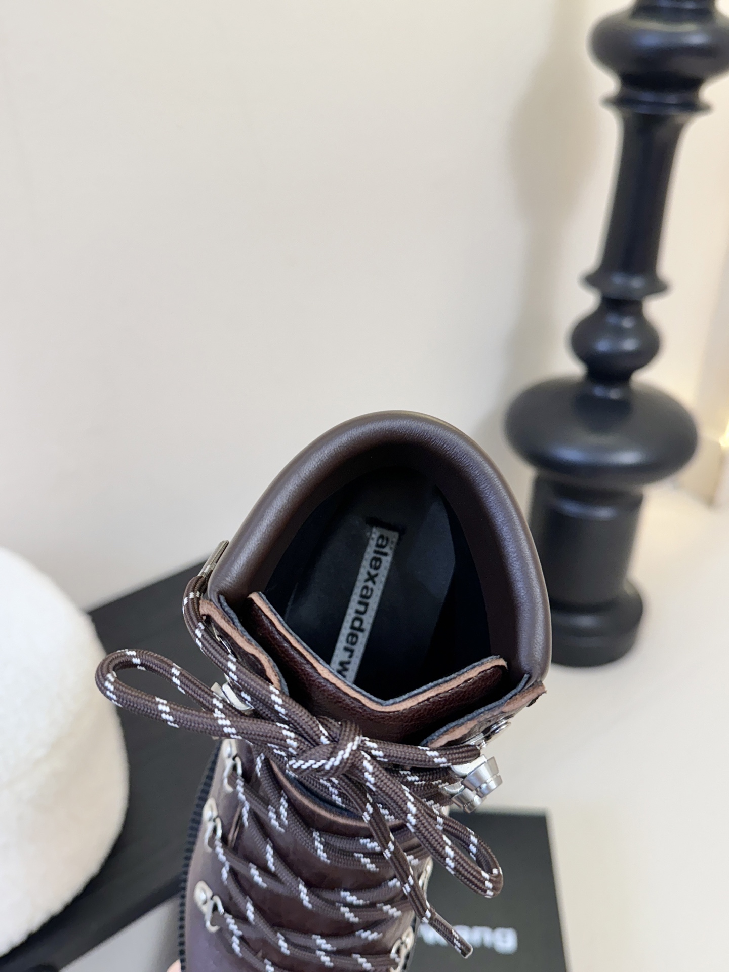 Alexander Wang 大王25ss新款 系带 厚底 短靴 马丁靴大王这双厚底短靴 绝对是腿精必备