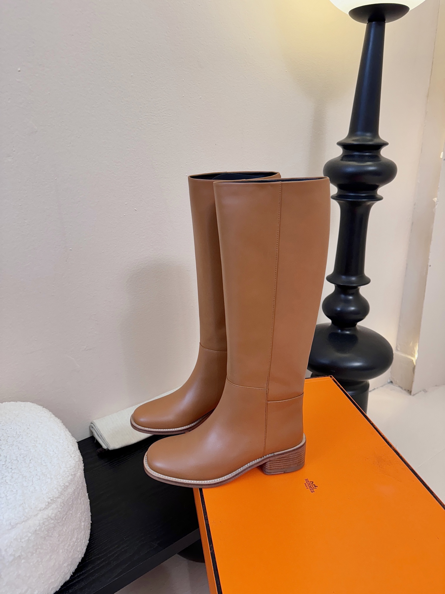 爱马H*ermès最高版Kelly Jumping锁扣骑士靴网红必备款！超级重磅的一款经典靴。▫️专柜原