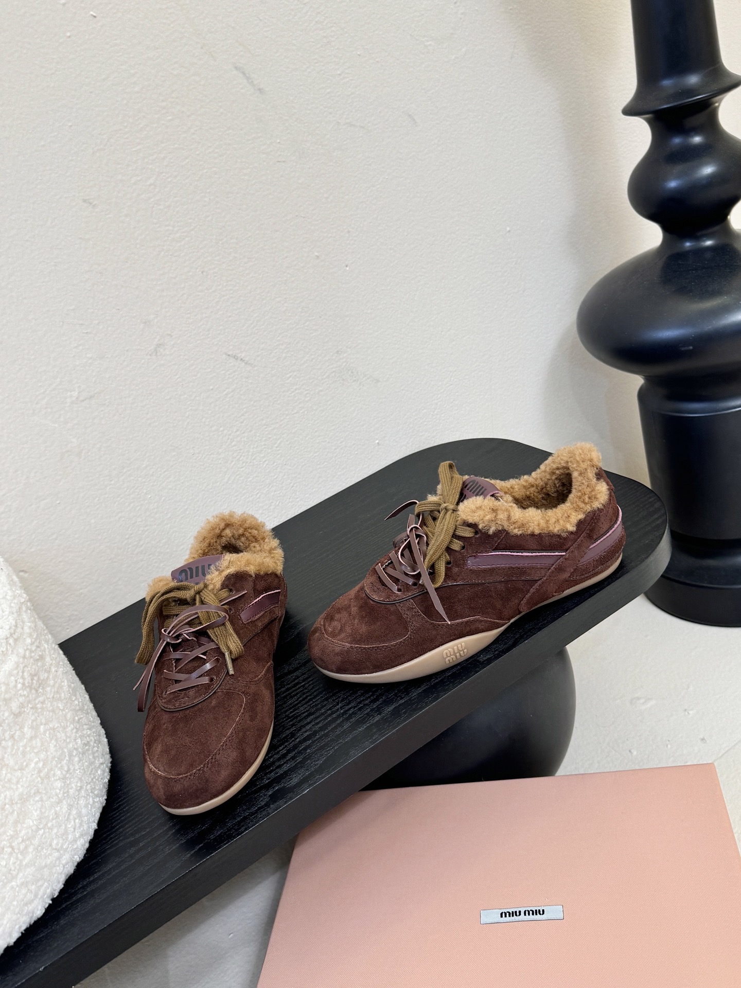 毛里miumiu x New Balanc* 运动鞋独家新增色 新增网面太爱了 双鞋带的设计 鞋带注意！