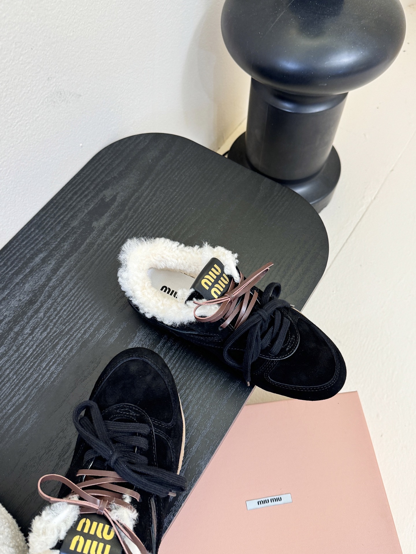 毛里miumiu x New Balanc* 运动鞋独家新增色 新增网面太爱了 双鞋带的设计 鞋带注意！