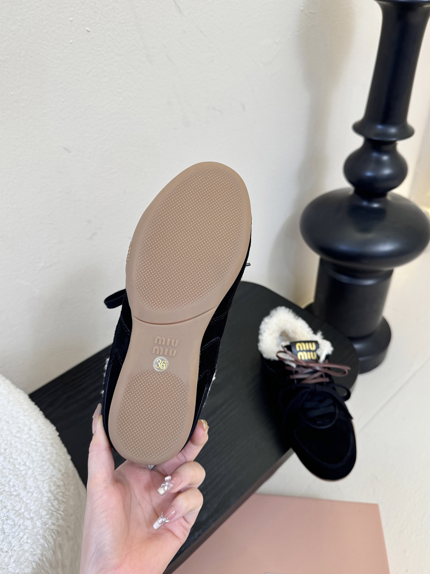 毛里miumiu x New Balanc* 运动鞋独家新增色 新增网面太爱了 双鞋带的设计 鞋带注意！