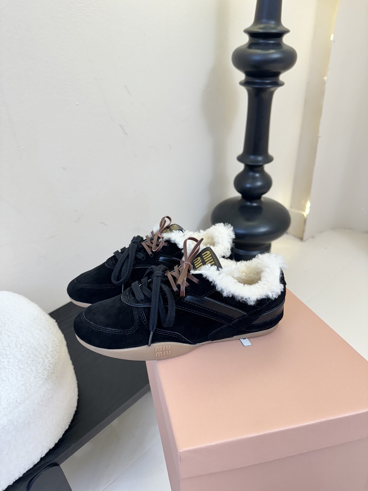 毛里miumiu x New Balanc* 运动鞋独家新增色 新增网面太爱了 双鞋带的设计 鞋带注意！