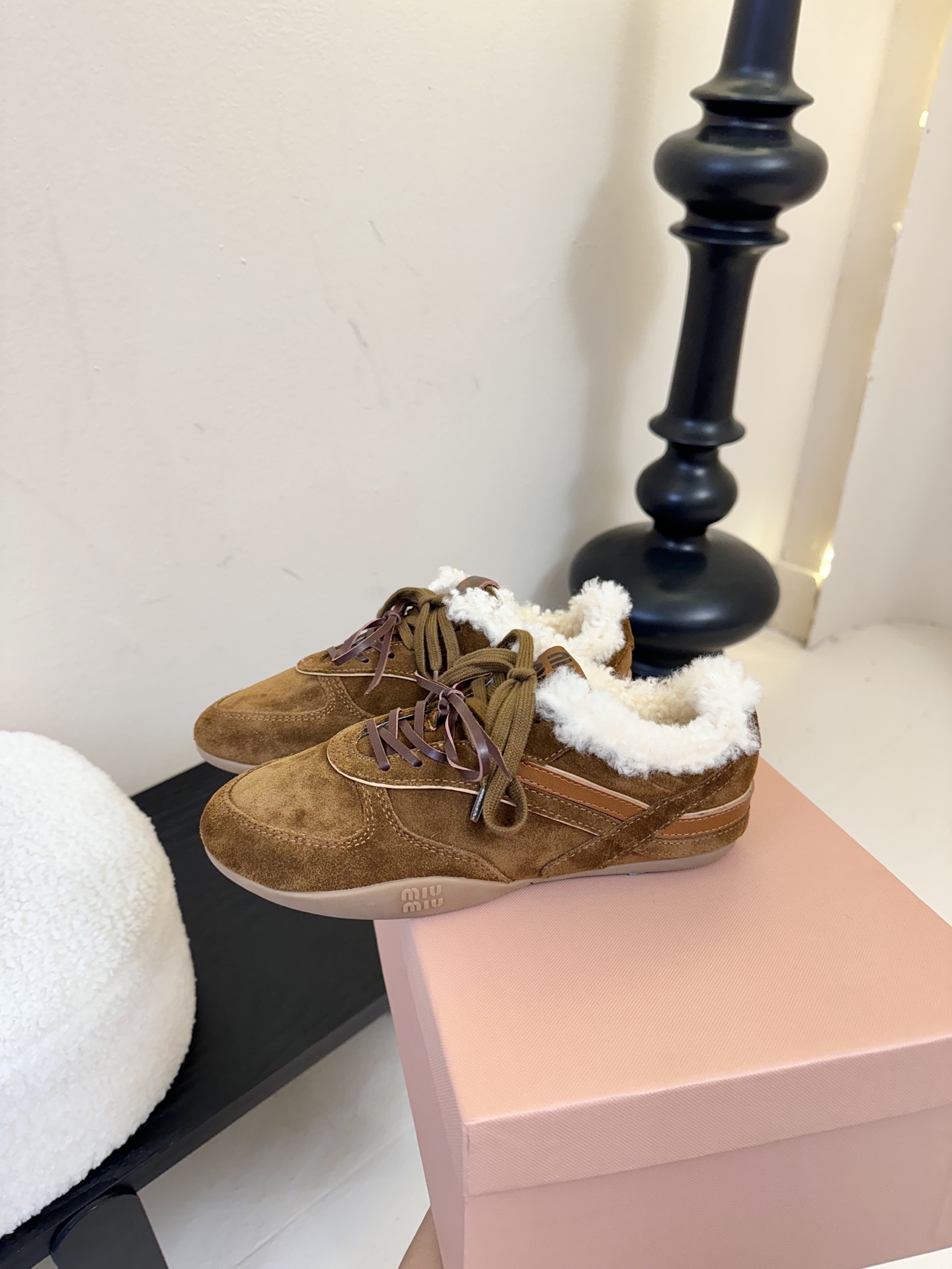 毛里miumiu x New Balanc* 运动鞋独家新增色 新增网面太爱了 双鞋带的设计 鞋带注意！