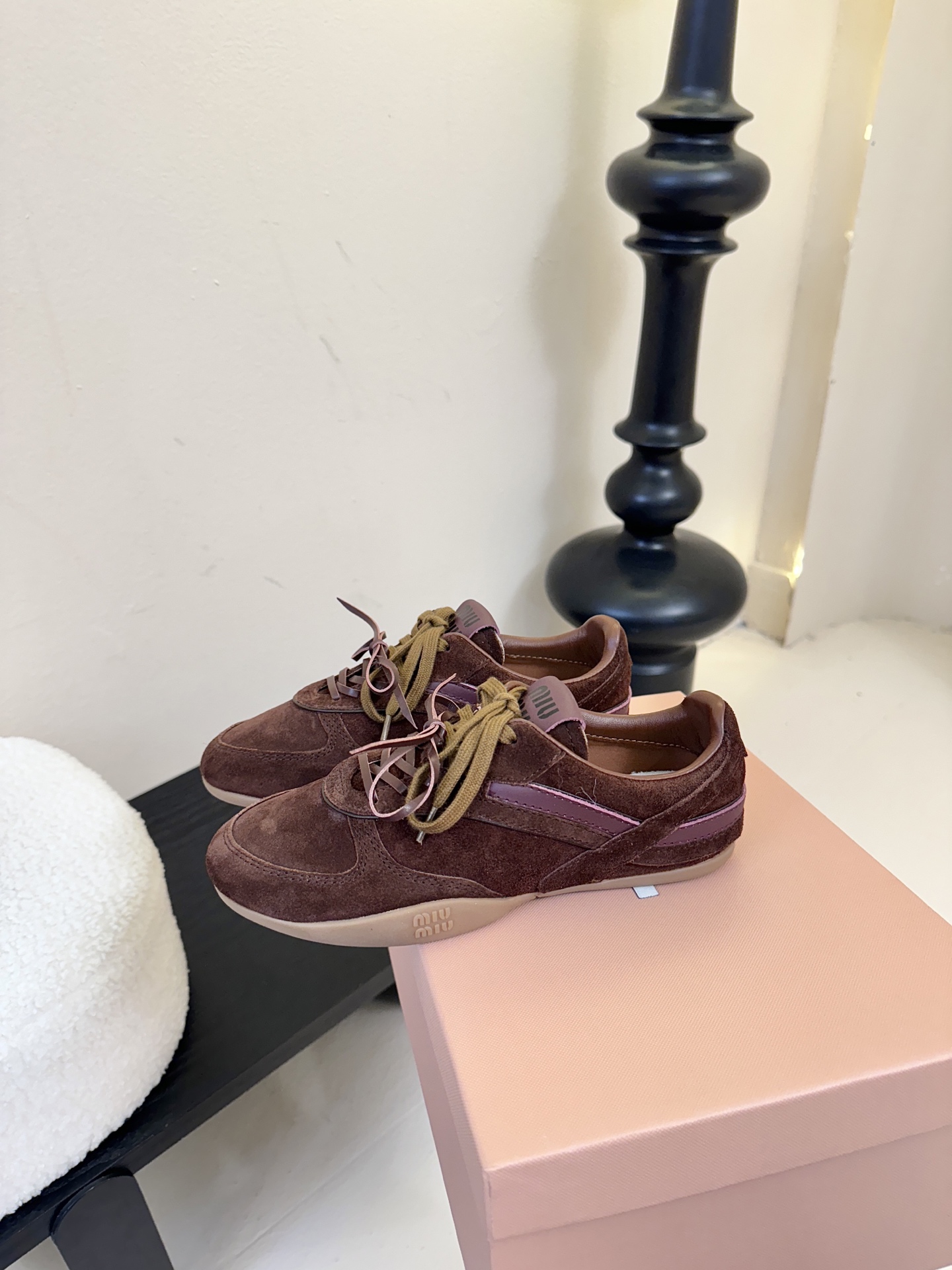 miumiu x New Balanc* 运动鞋独家新增色 新增网面太爱了 双鞋带的设计 鞋带注意！！原