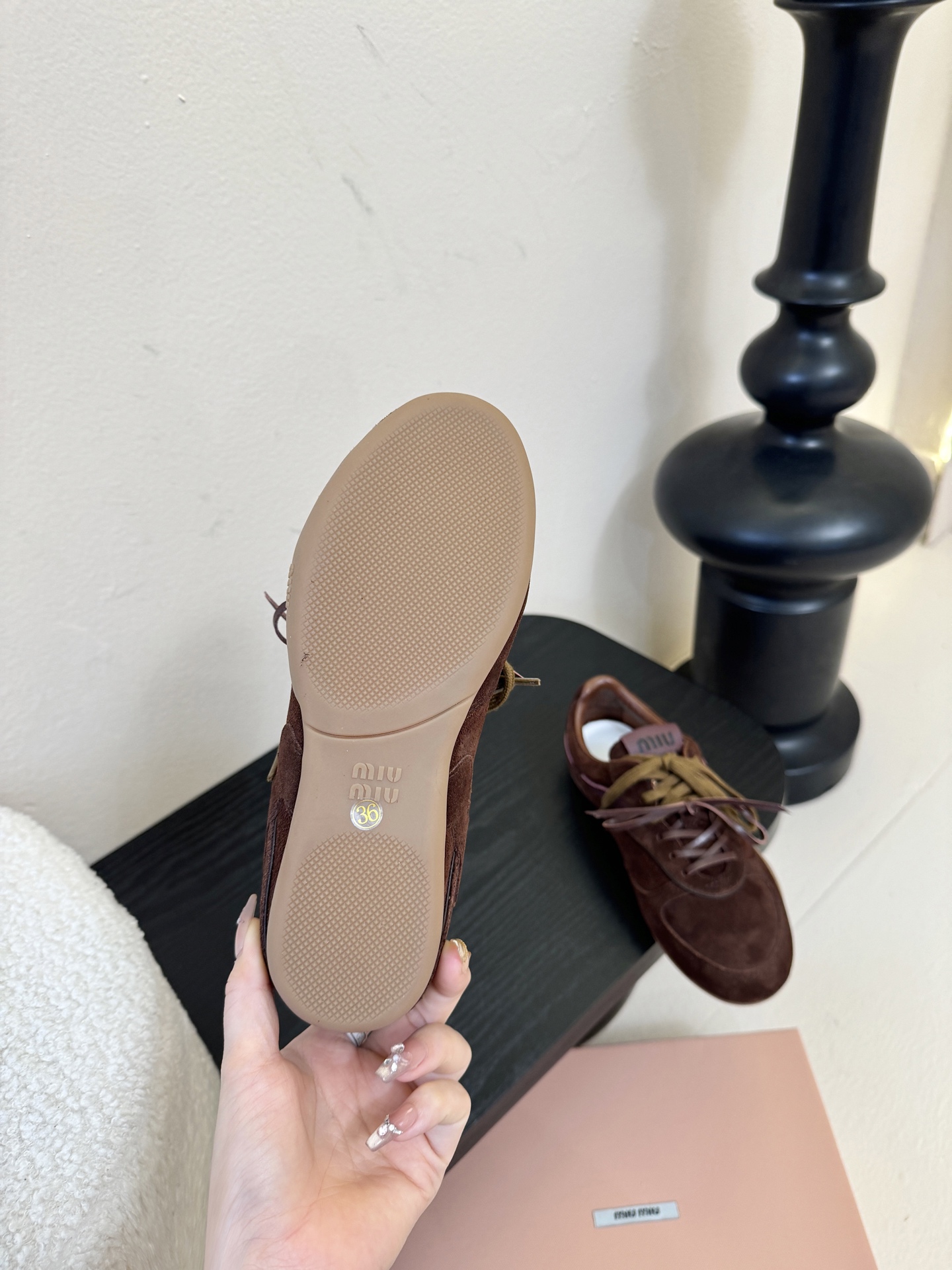 miumiu x New Balanc* 运动鞋独家新增色 新增网面太爱了 双鞋带的设计 鞋带注意！！原