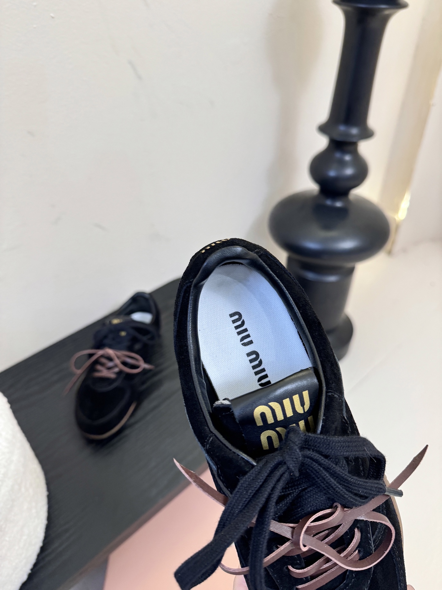 miumiu x New Balanc* 运动鞋独家新增色 新增网面太爱了 双鞋带的设计 鞋带注意！！原