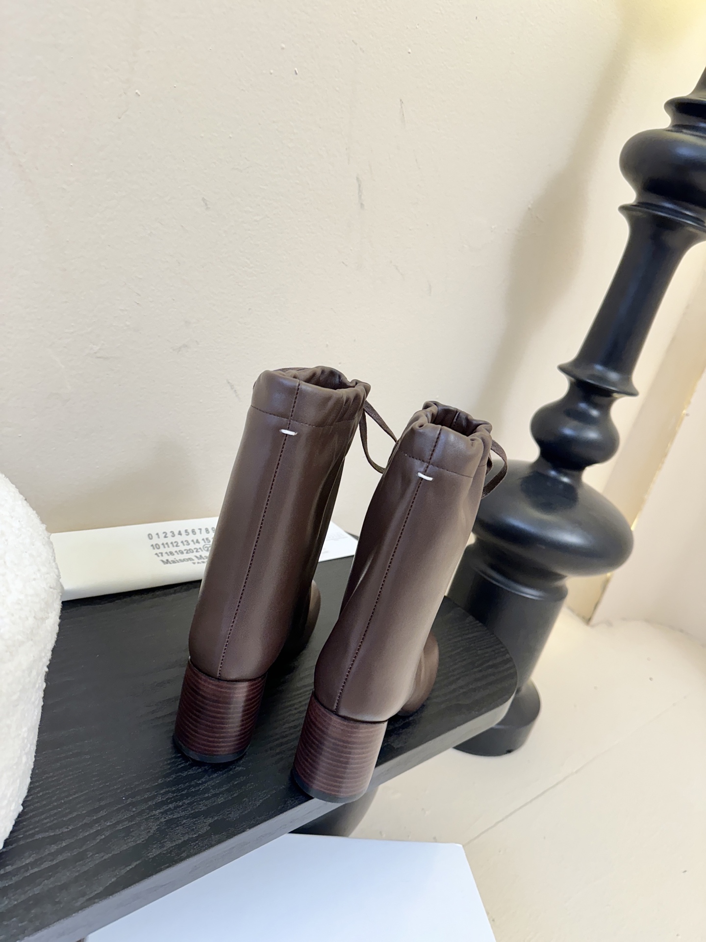 Maison Margiela* 抽绳靴✔️ 顶级版本 新款抽绳靴把我美晕 靴筒抽绳设计可自行调节宽度 