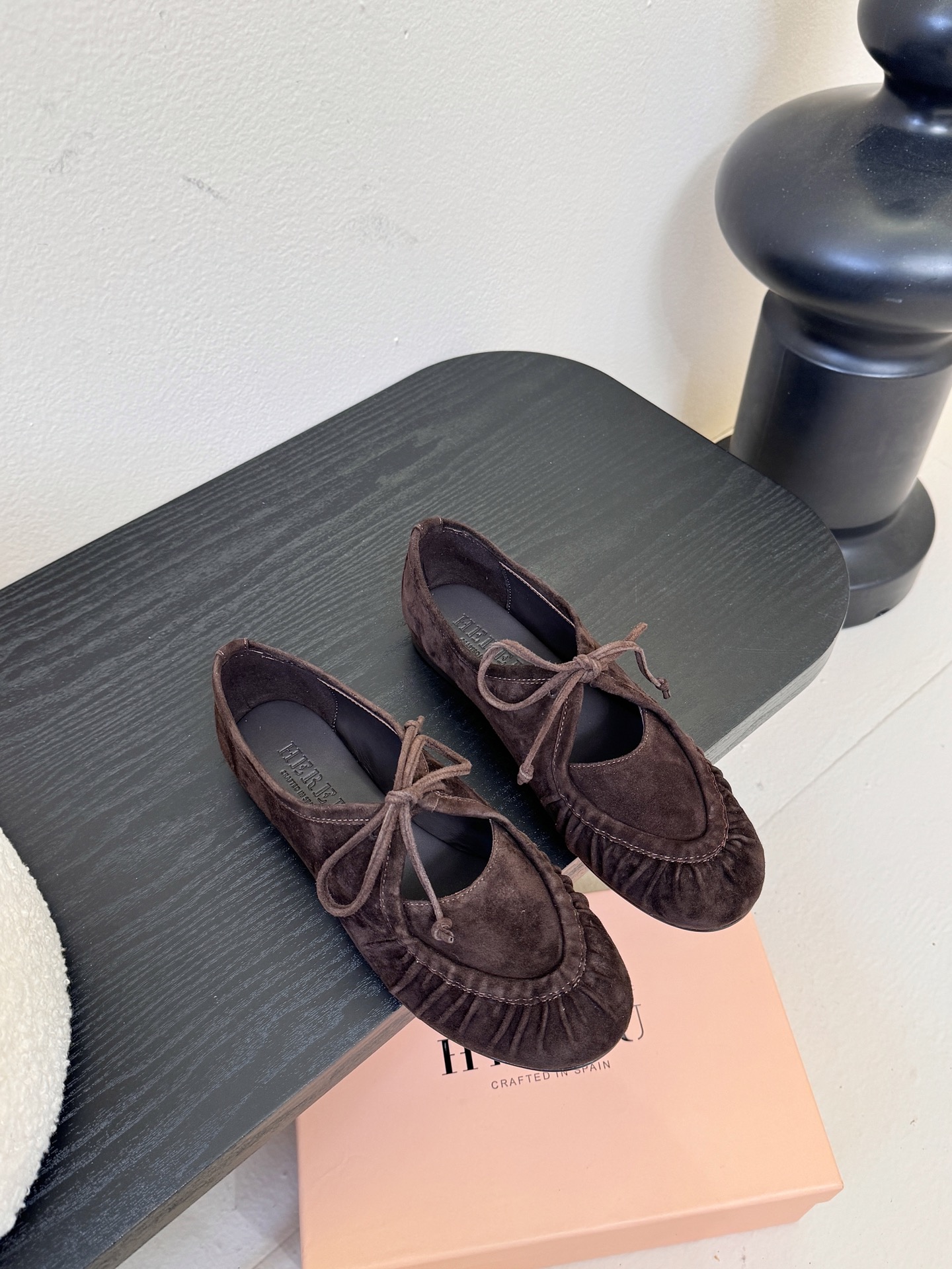 HEREU｜西班牙小众品牌新款 ，高端品质，褶皱蝴蝶结圆头玛丽珍平底单鞋跳舞鞋，鞋子超级柔软，上脚美美哒