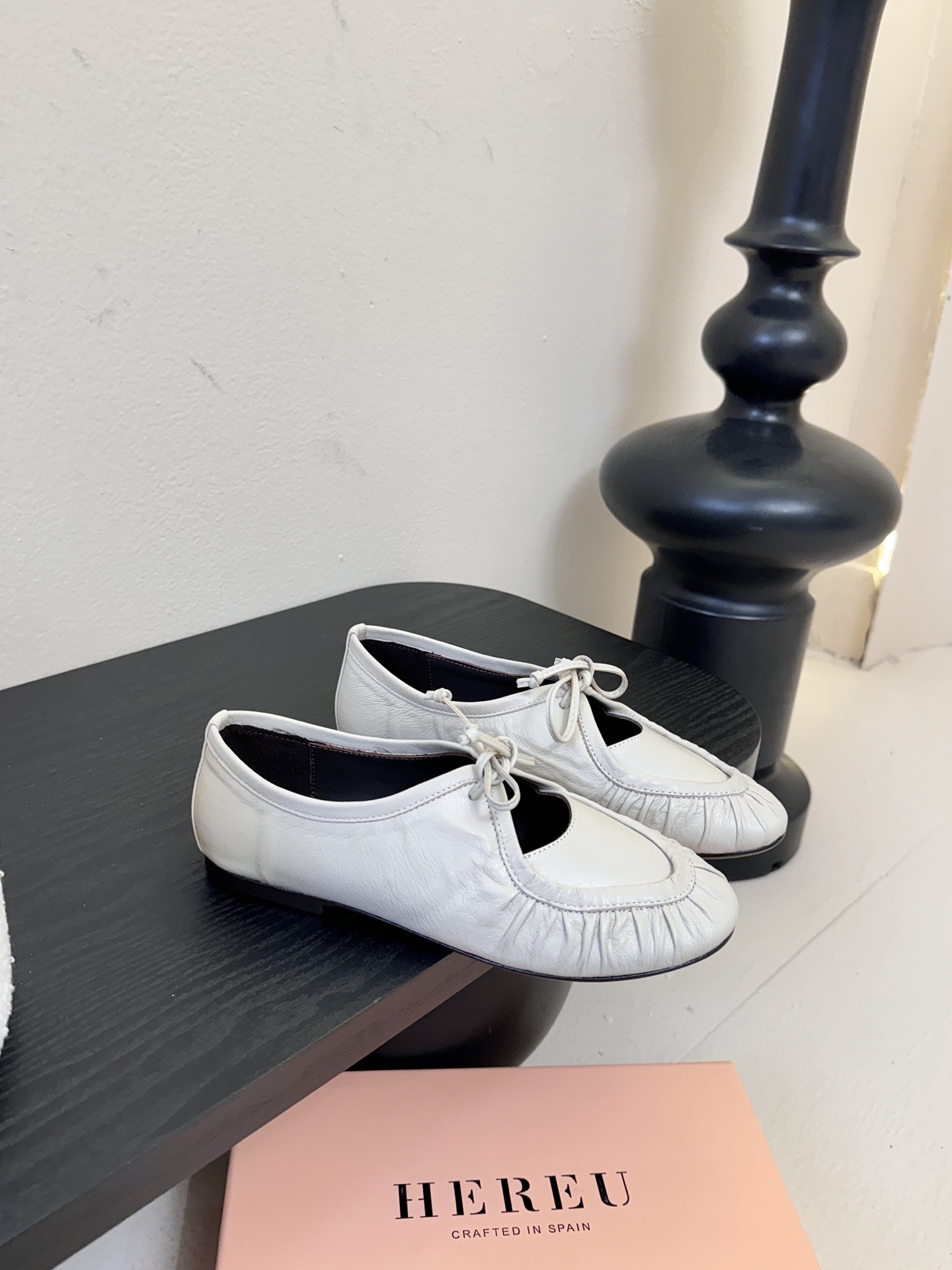 HEREU｜西班牙小众品牌新款 ，高端品质，褶皱蝴蝶结圆头玛丽珍平底单鞋跳舞鞋，鞋子超级柔软，上脚美美哒