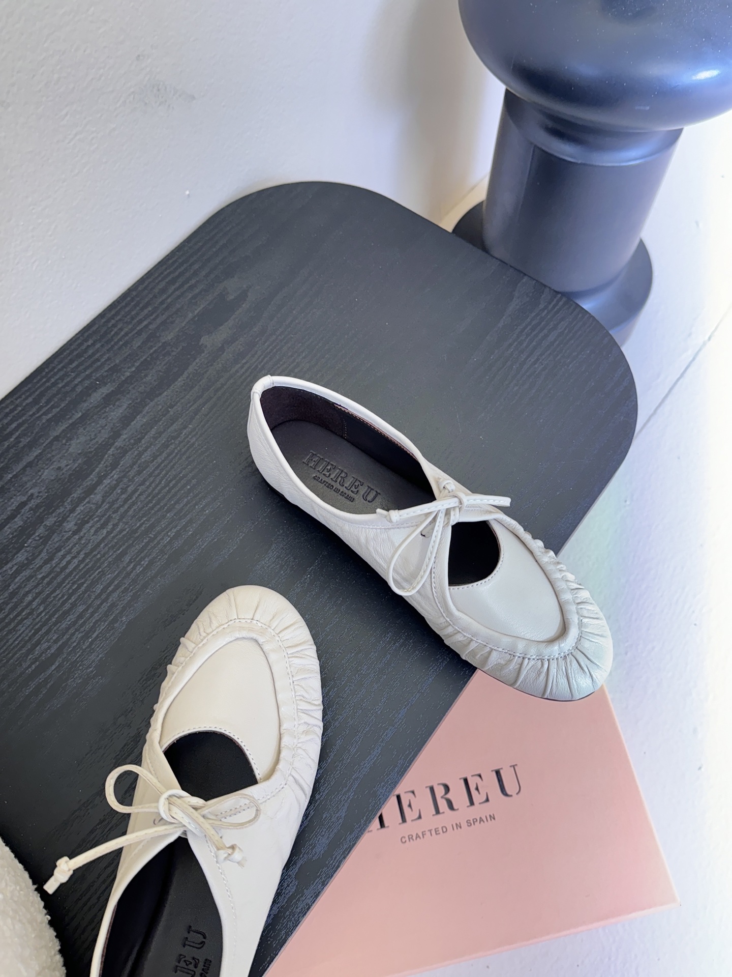 HEREU｜西班牙小众品牌新款 ，高端品质，褶皱蝴蝶结圆头玛丽珍平底单鞋跳舞鞋，鞋子超级柔软，上脚美美哒