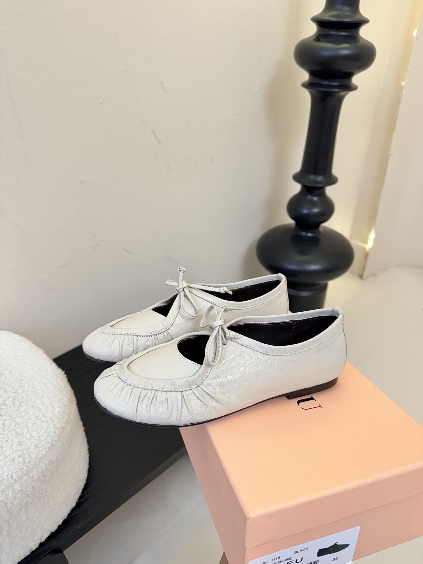 HEREU｜西班牙小众品牌新款 ，高端品质，褶皱蝴蝶结圆头玛丽珍平底单鞋跳舞鞋，鞋子超级柔软，上脚美美哒