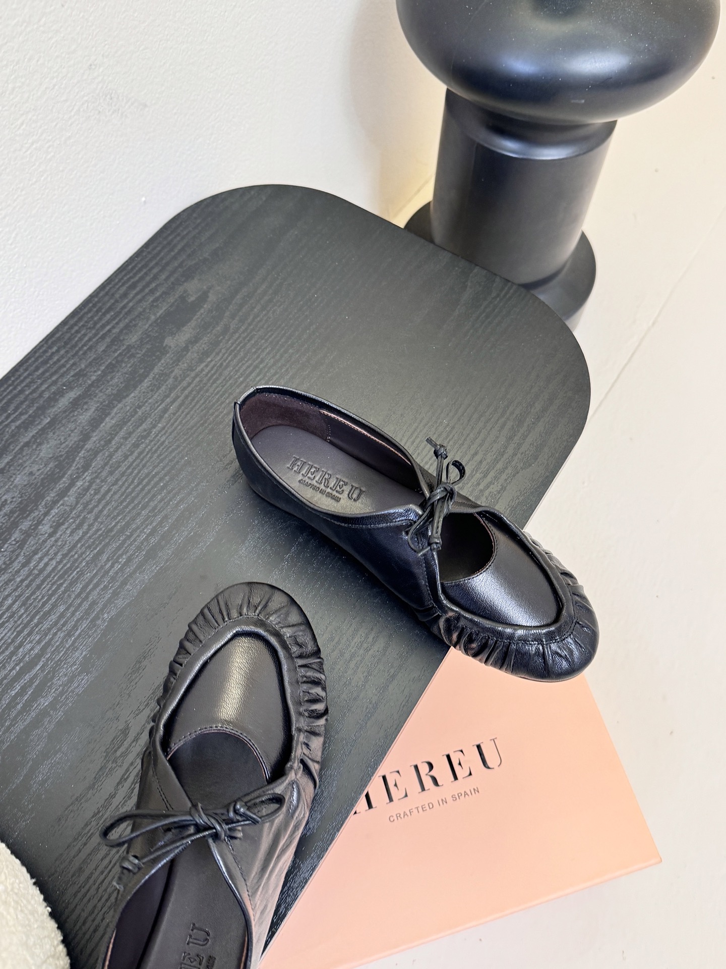 HEREU｜西班牙小众品牌新款 ，高端品质，褶皱蝴蝶结圆头玛丽珍平底单鞋跳舞鞋，鞋子超级柔软，上脚美美哒