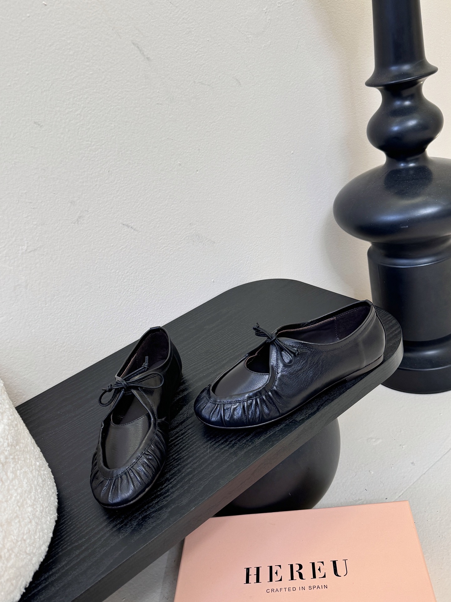 HEREU｜西班牙小众品牌新款 ，高端品质，褶皱蝴蝶结圆头玛丽珍平底单鞋跳舞鞋，鞋子超级柔软，上脚美美哒