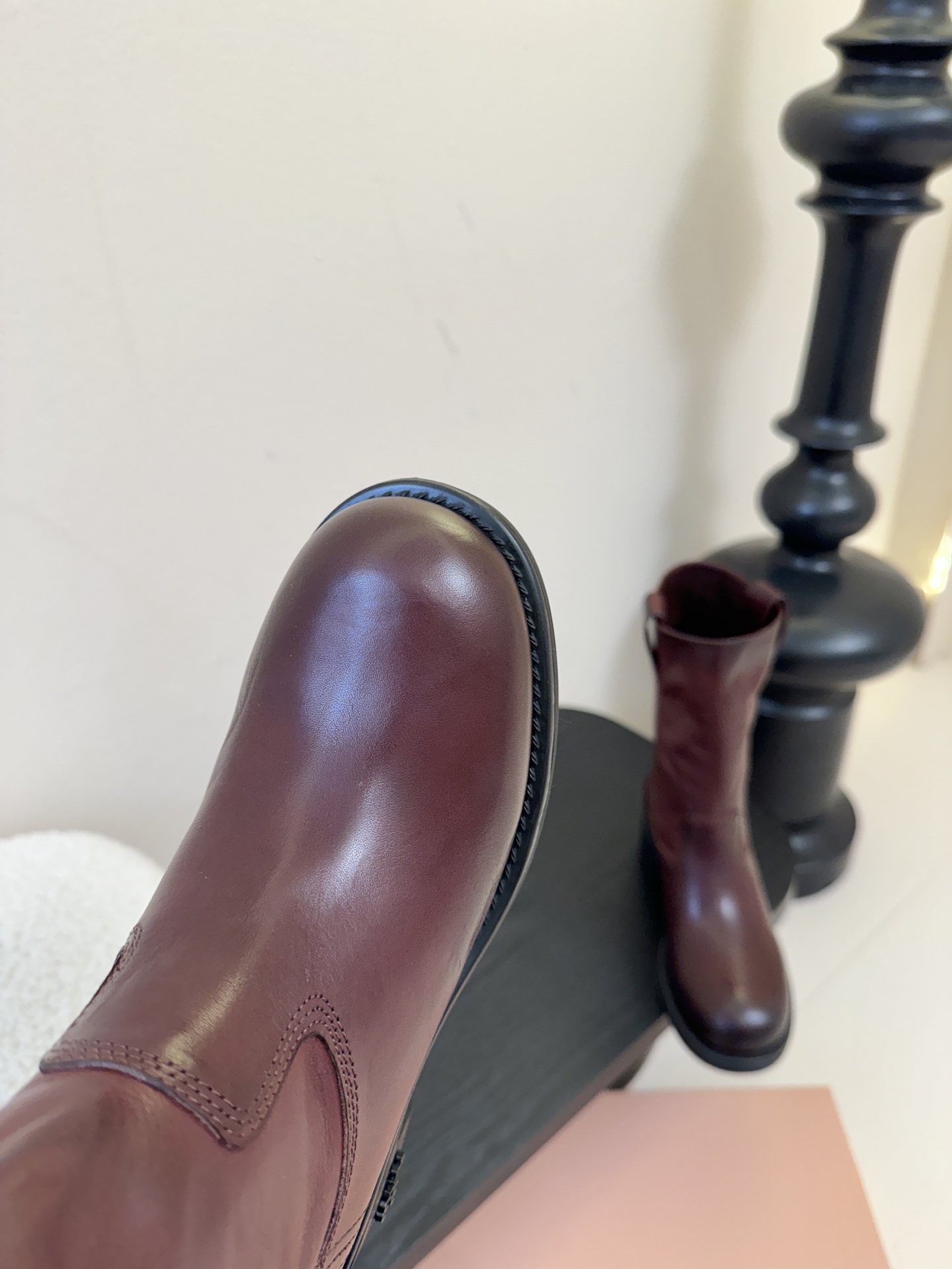 Miumiu谬谬朋克风秋冬机车造型长靴松弛感限量走秀款一双封神复古骑士靴切尔西短靴🤩怎么穿都好看今夏时髦