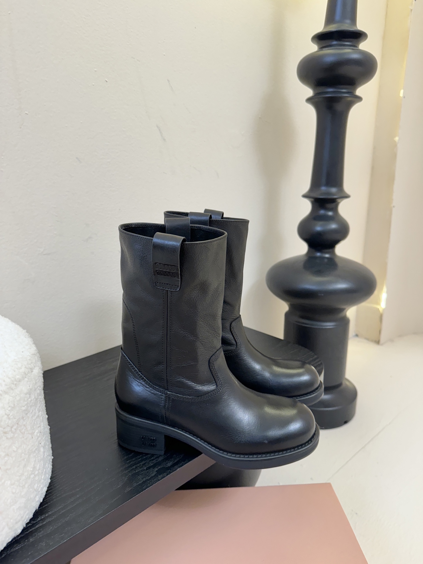 Miumiu谬谬朋克风秋冬机车造型长靴松弛感限量走秀款一双封神复古骑士靴切尔西短靴🤩怎么穿都好看今夏时髦