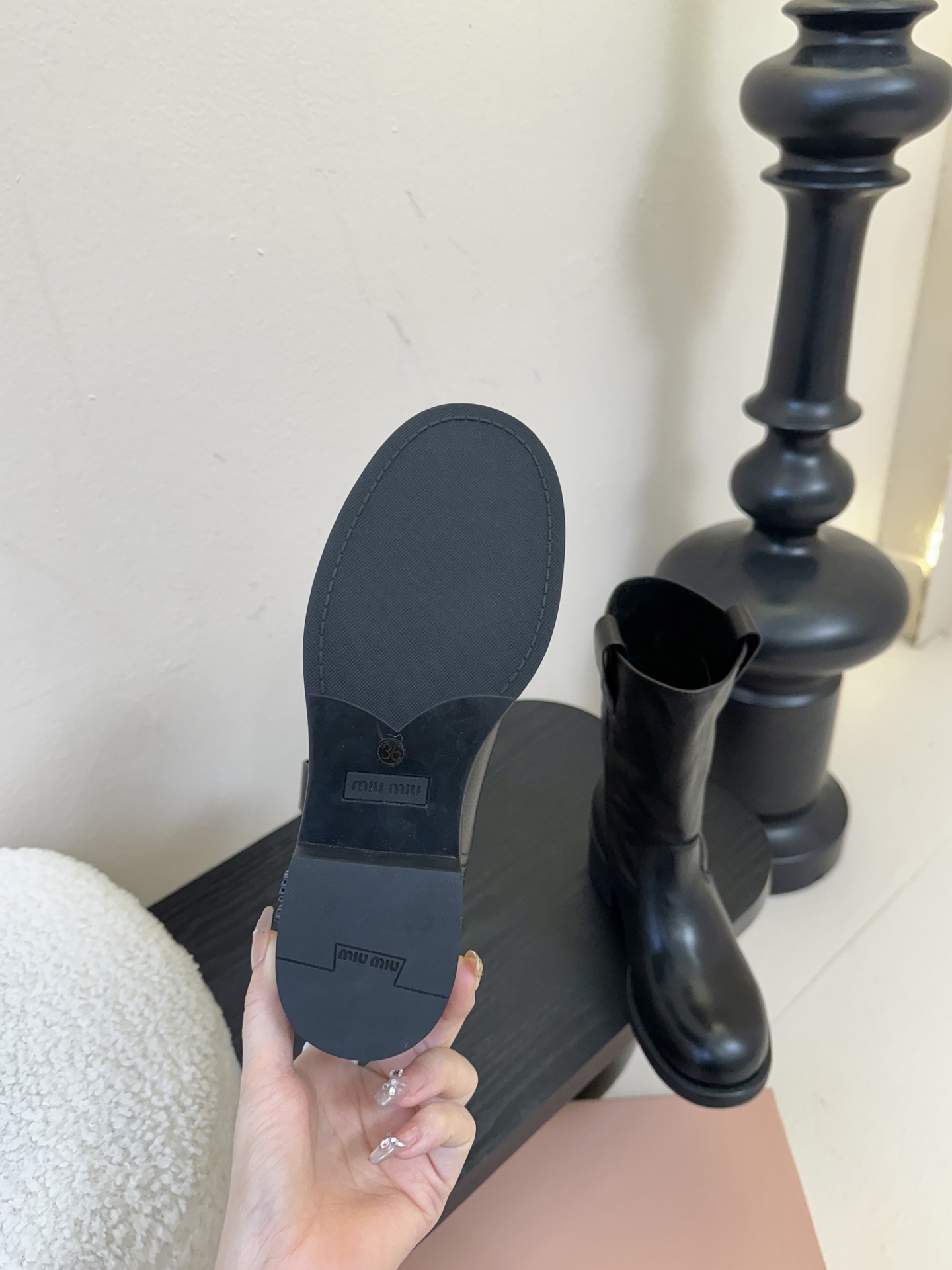 Miumiu谬谬朋克风秋冬机车造型长靴松弛感限量走秀款一双封神复古骑士靴切尔西短靴🤩怎么穿都好看今夏时髦